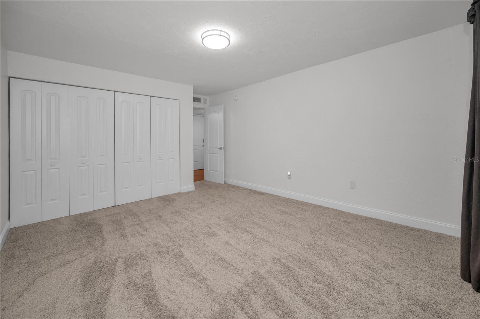 Image 11 of 58 For 210 5th Avenue S 203