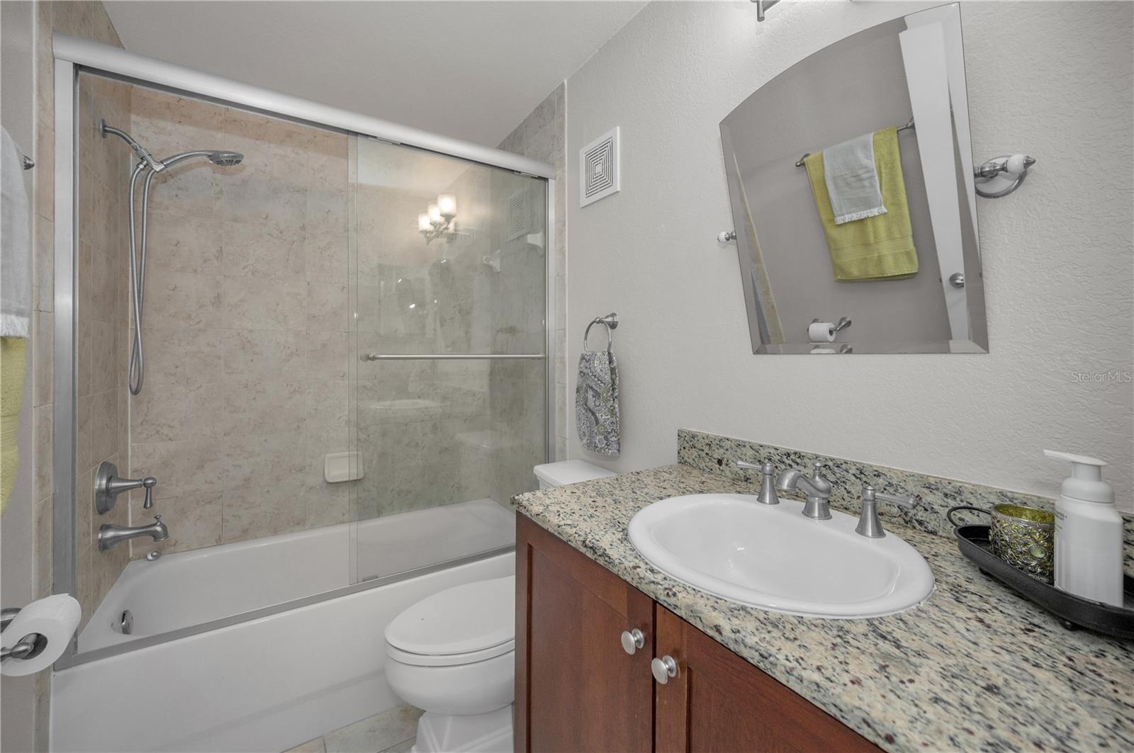 Image 12 of 58 For 210 5th Avenue S 203