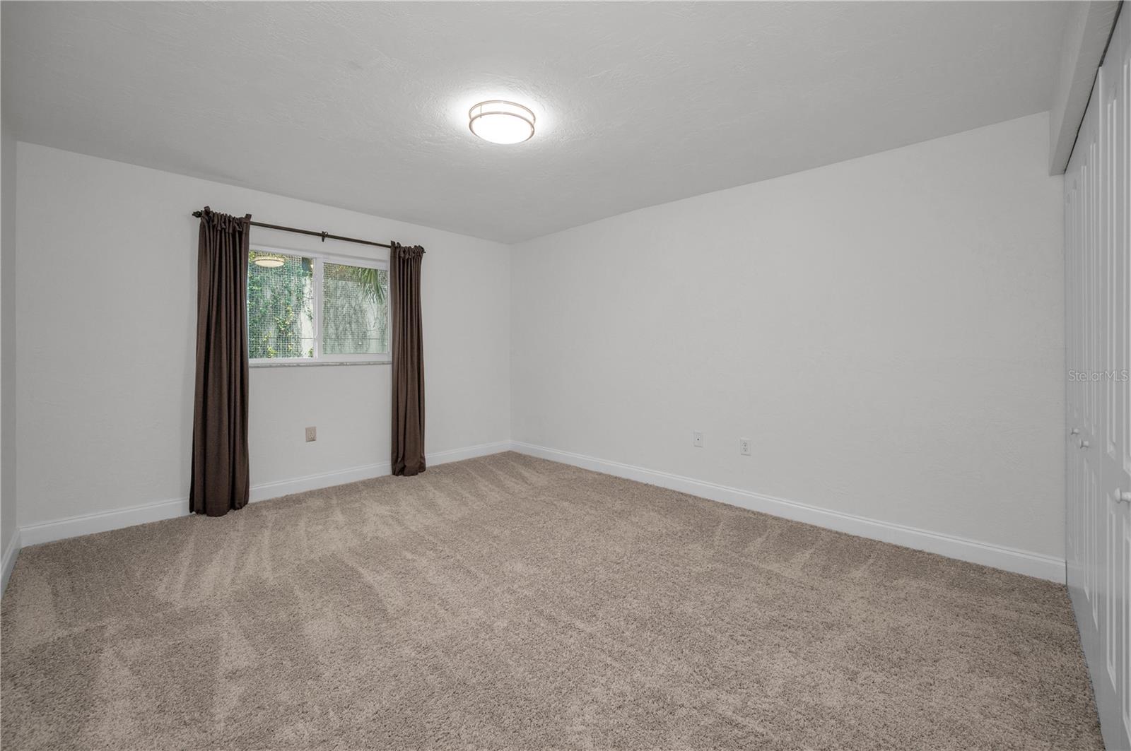 Image 9 of 58 For 210 5th Avenue S 203