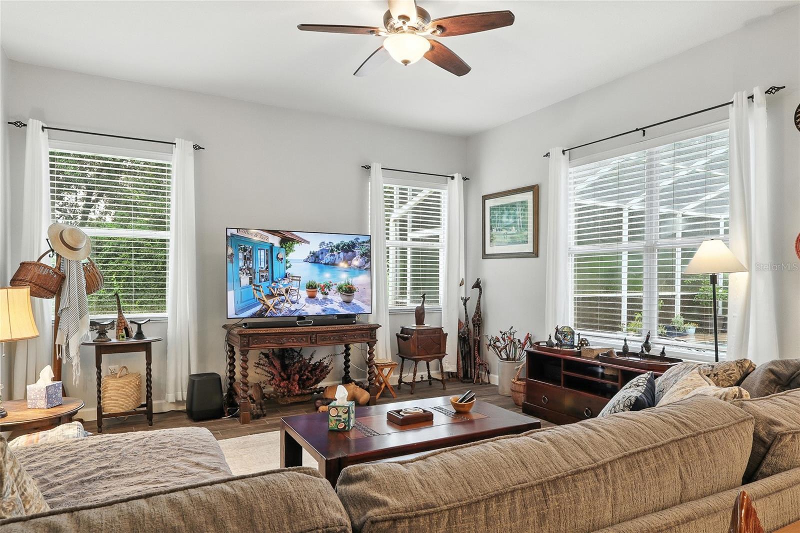 Image 18 of 53 For 4416 Gentrice Drive