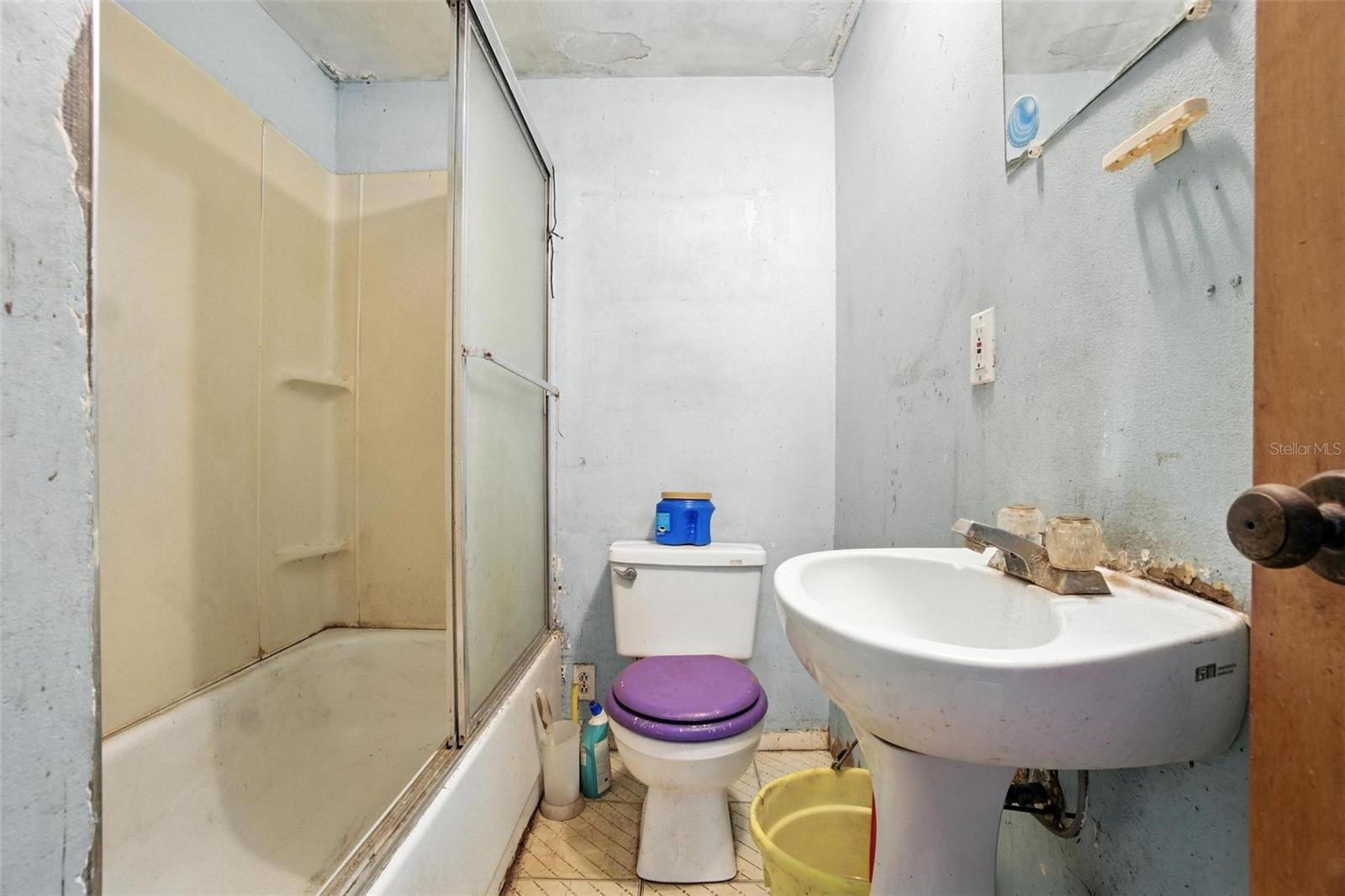 Image 4 of 17 For 7643 62nd Street N