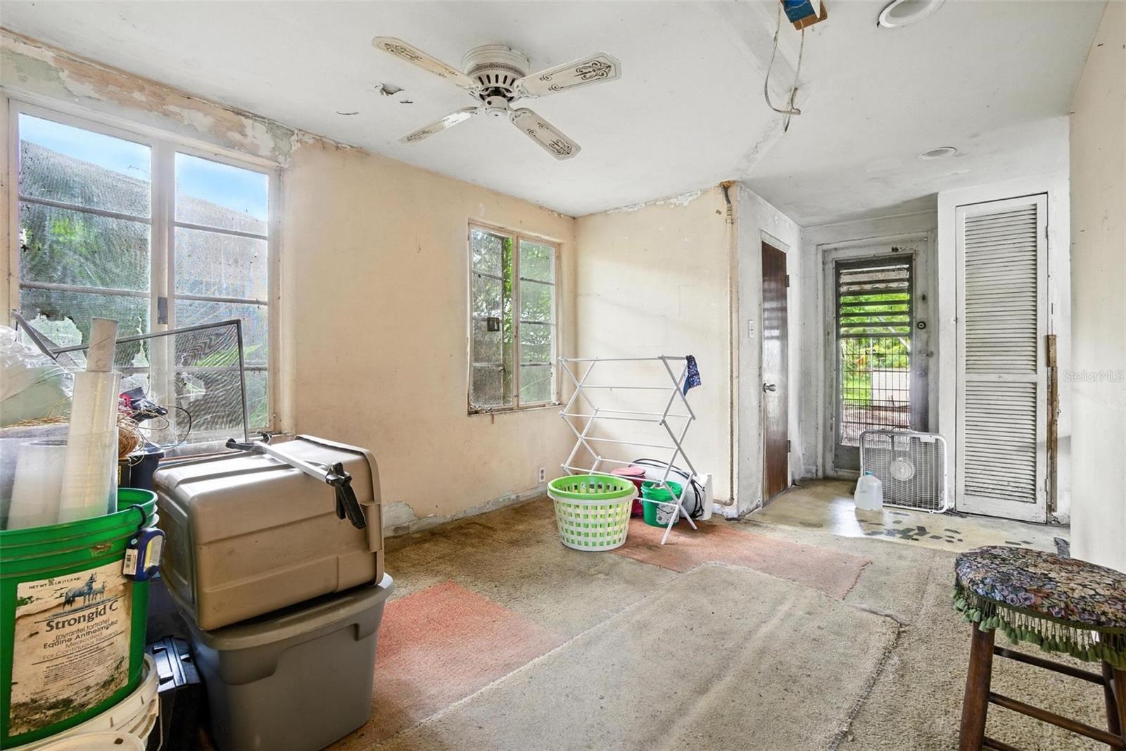 Image 5 of 17 For 7643 62nd Street N