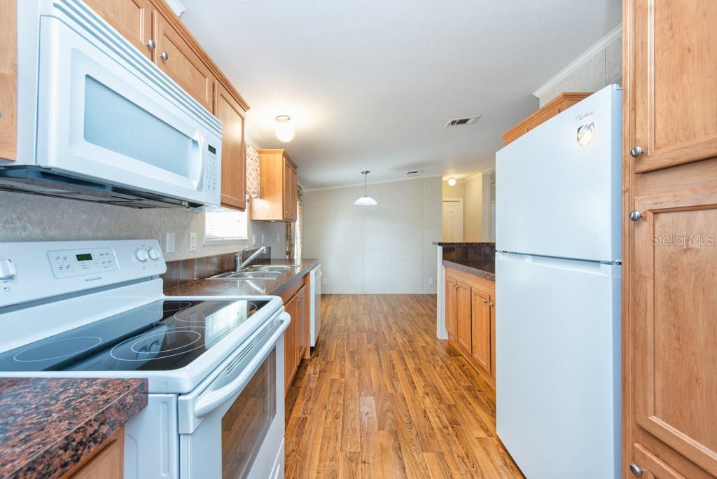 Image 13 of 36 For 810 Frances Drive