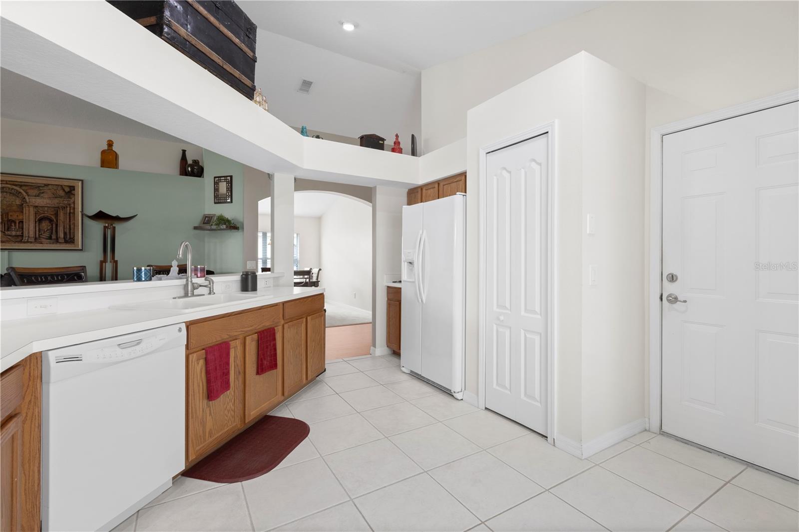 Image 8 of 64 For 13444 Fladgate Mark Drive