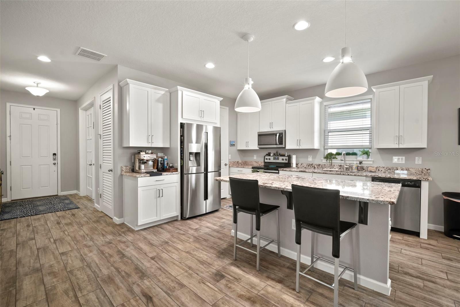 Listing photo id 8 for 13223 Baby Belle Drive