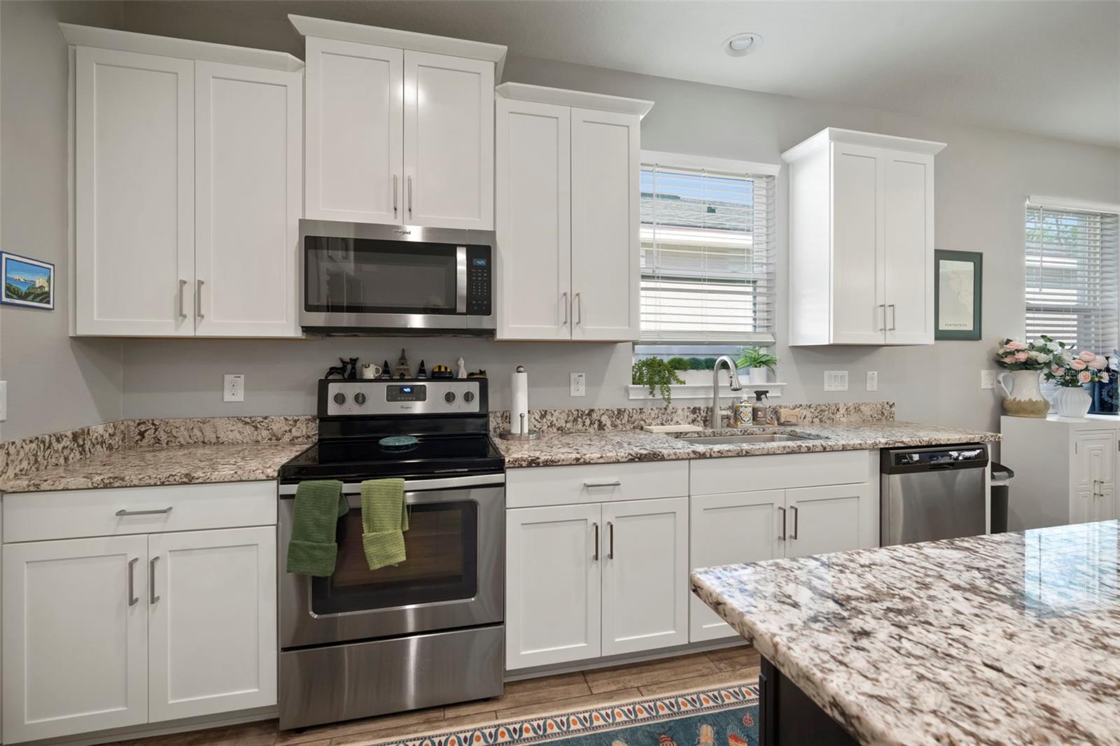 Listing photo id 11 for 13223 Baby Belle Drive