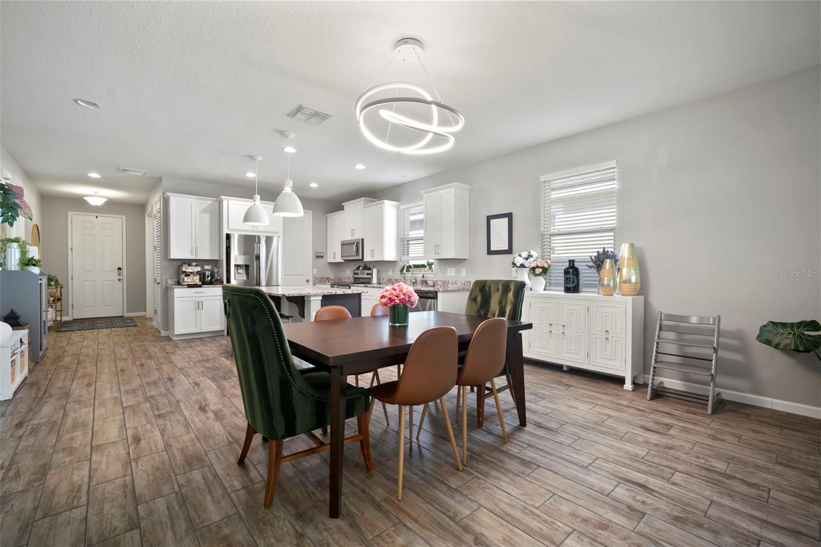 Listing photo id 15 for 13223 Baby Belle Drive