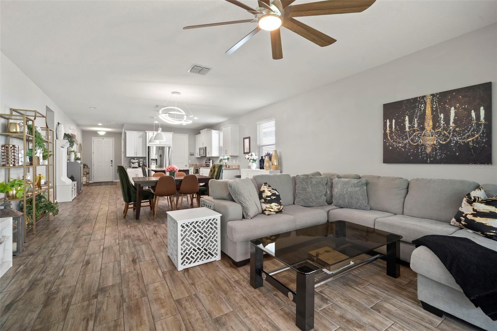 Listing photo id 20 for 13223 Baby Belle Drive