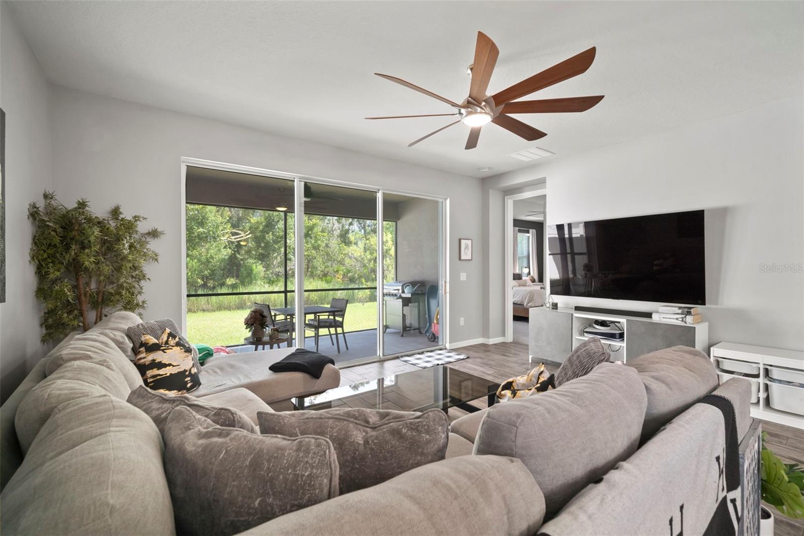 Listing photo id 22 for 13223 Baby Belle Drive
