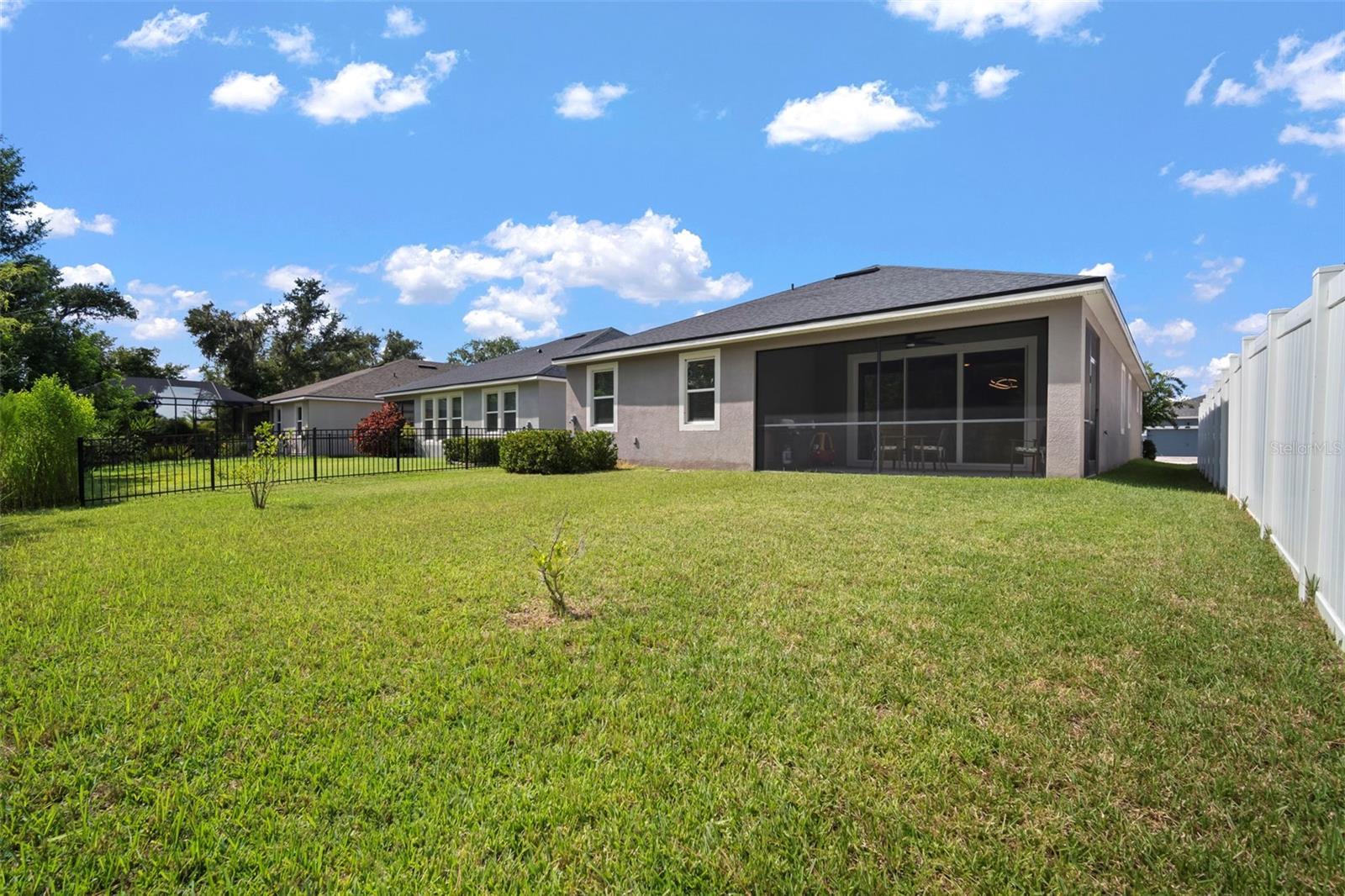 Listing photo id 38 for 13223 Baby Belle Drive