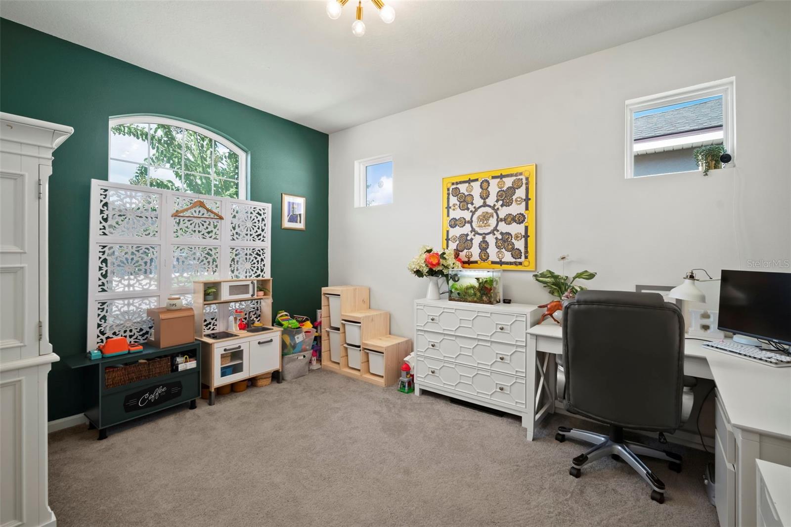 Listing photo id 5 for 13223 Baby Belle Drive