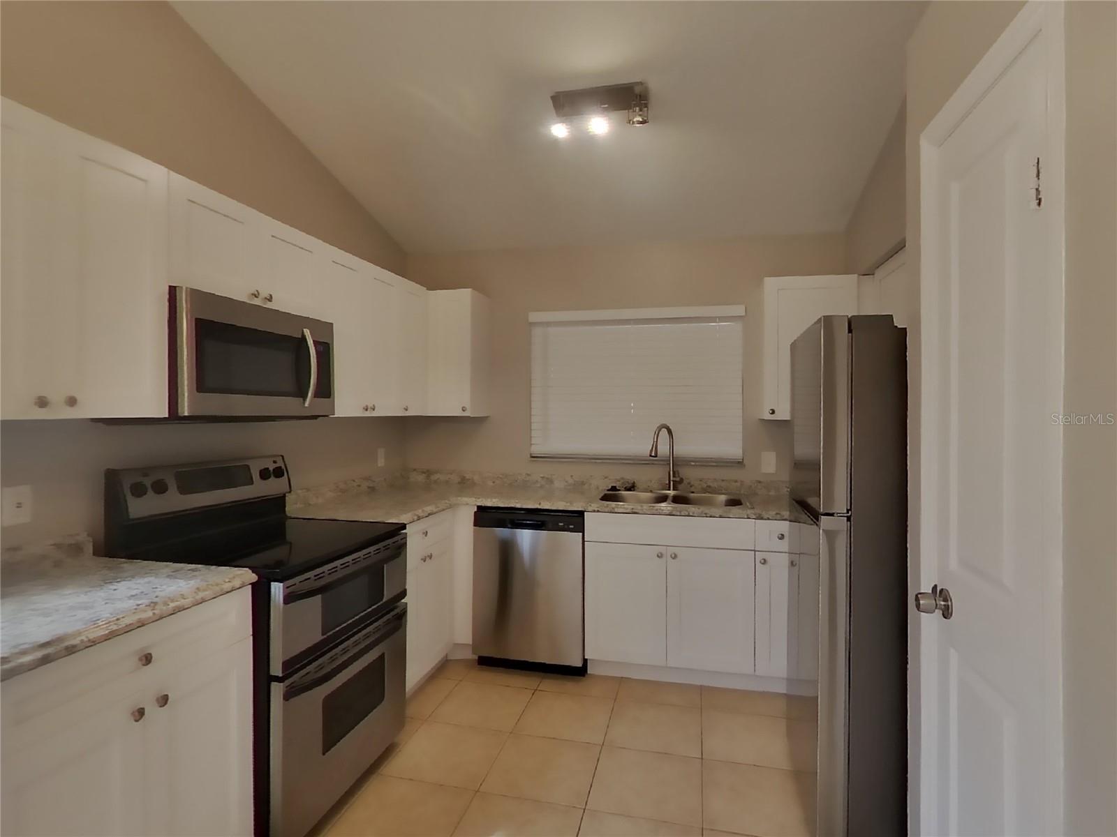 Image 5 of 16 For 707 Sand Ridge Drive