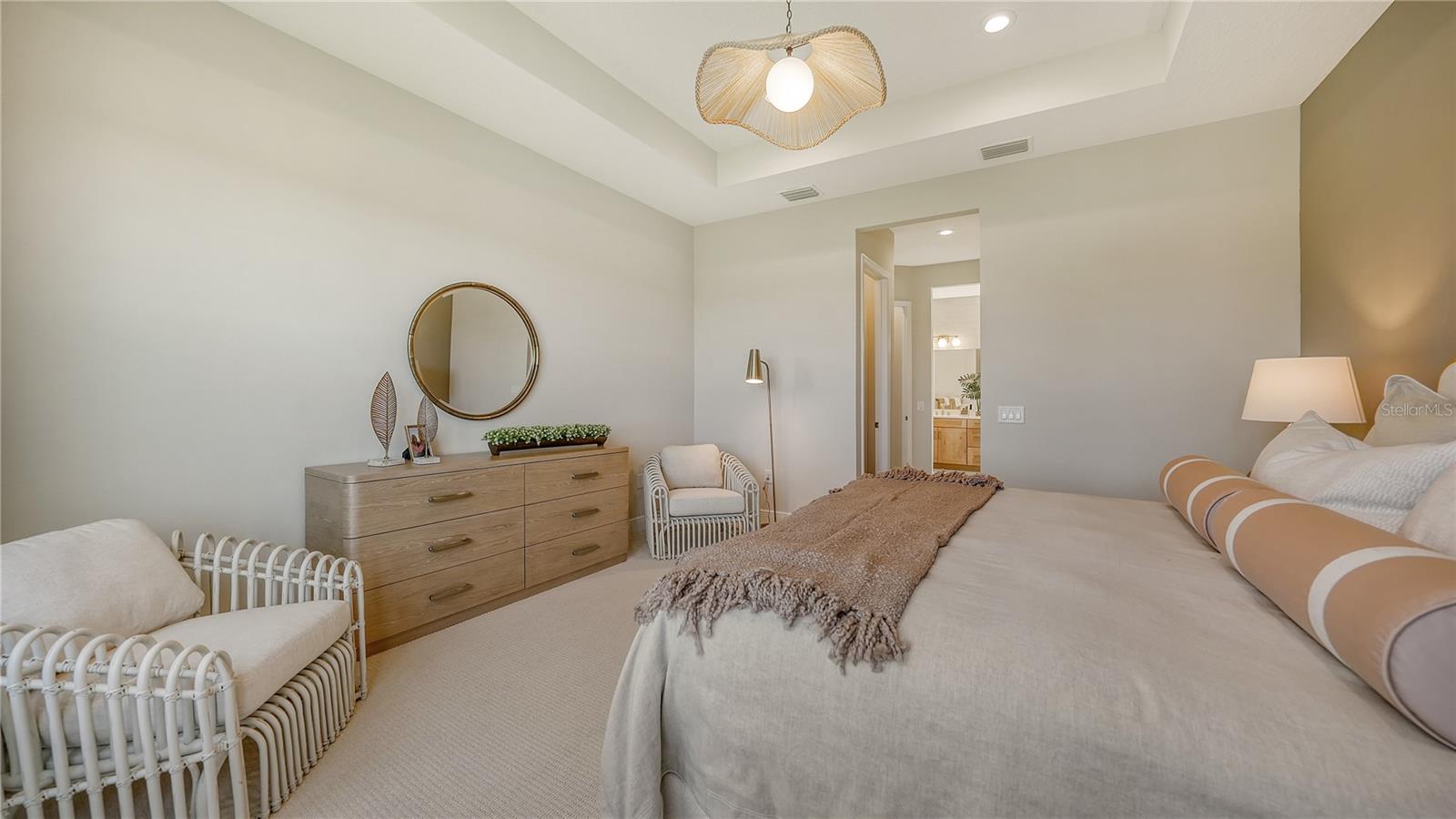 Image 21 of 38 For 413 Alberata Way