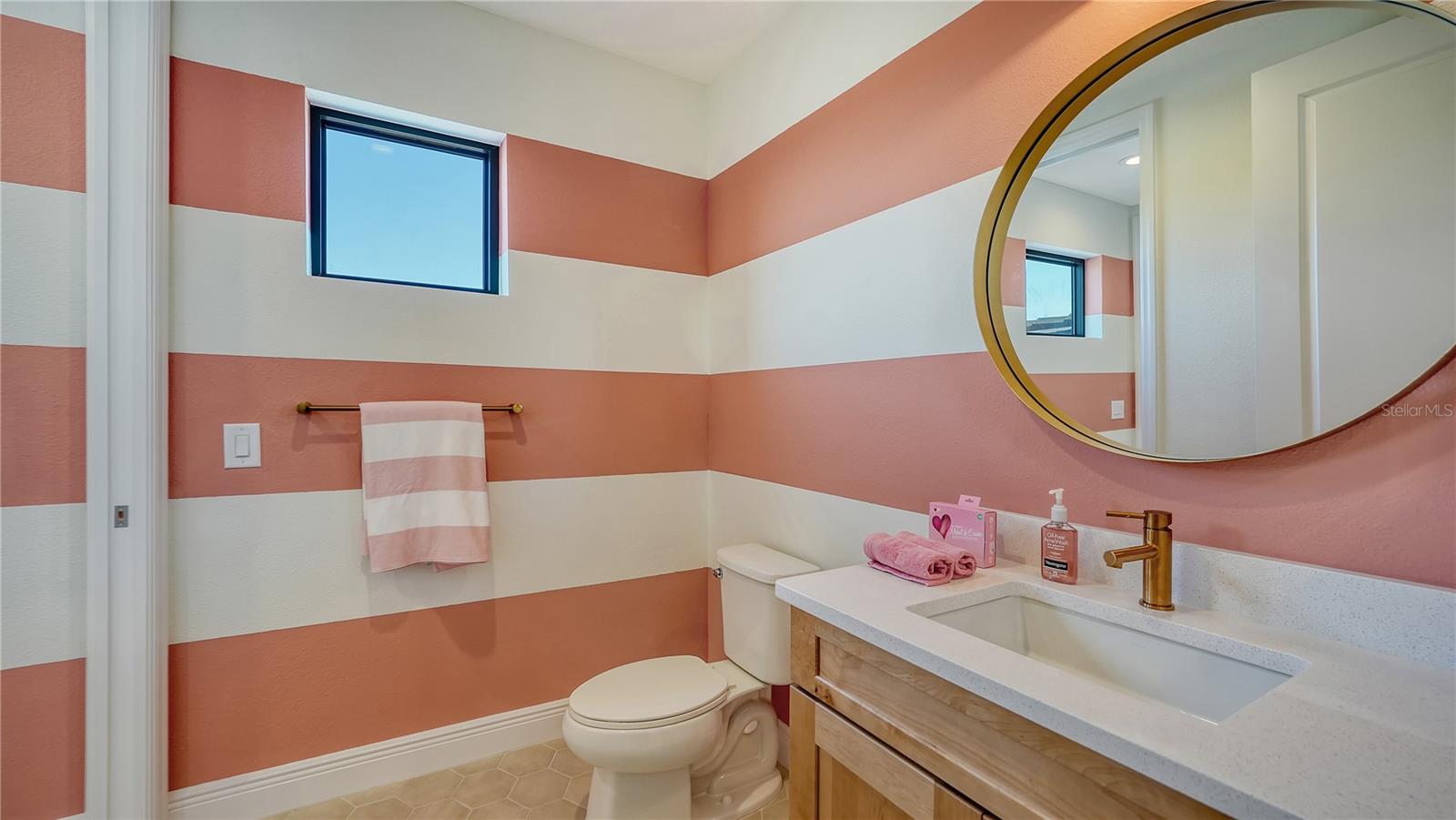 Image 32 of 38 For 413 Alberata Way