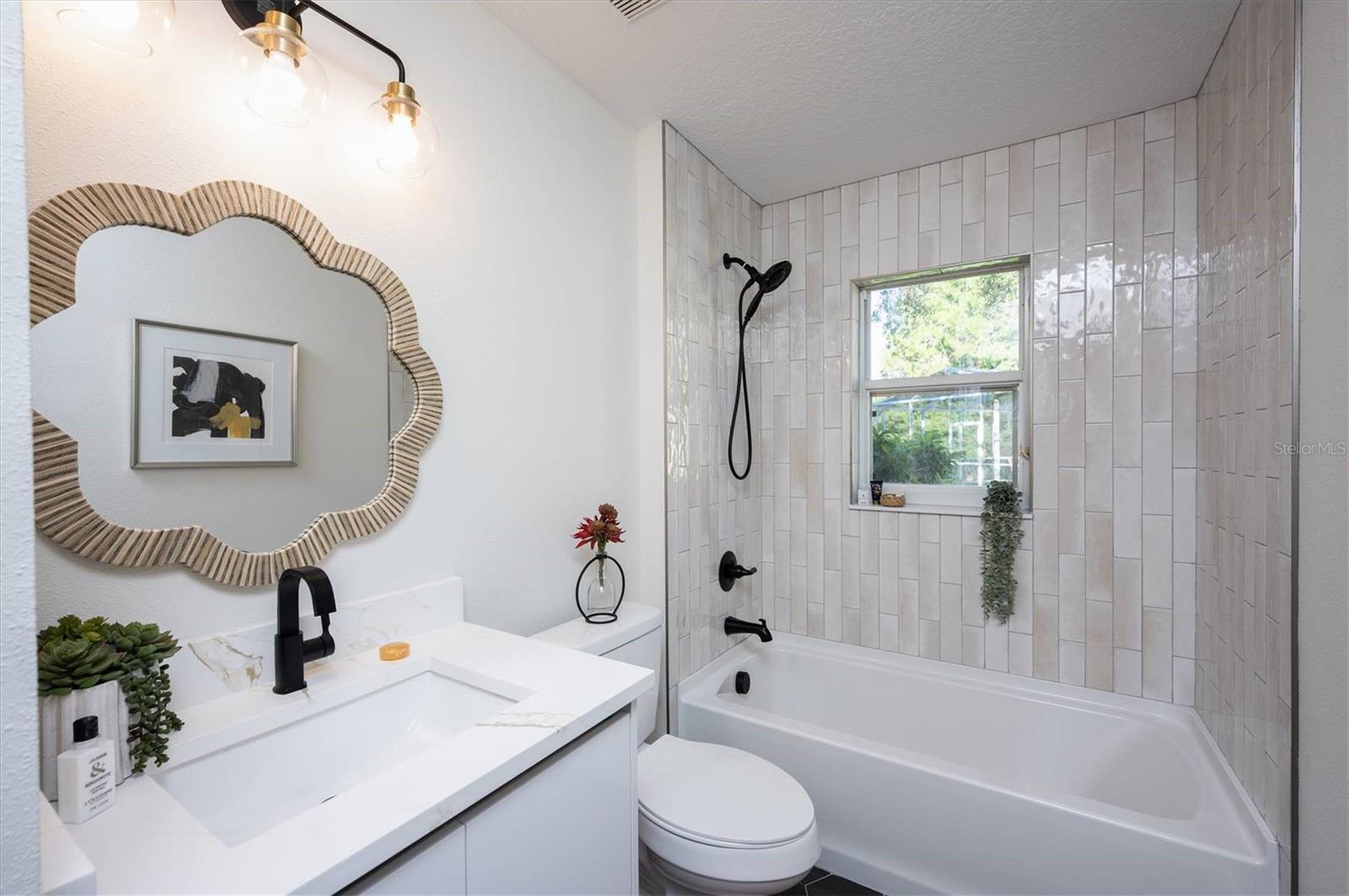Listing photo id 16 for 10346 Abbotsford Drive