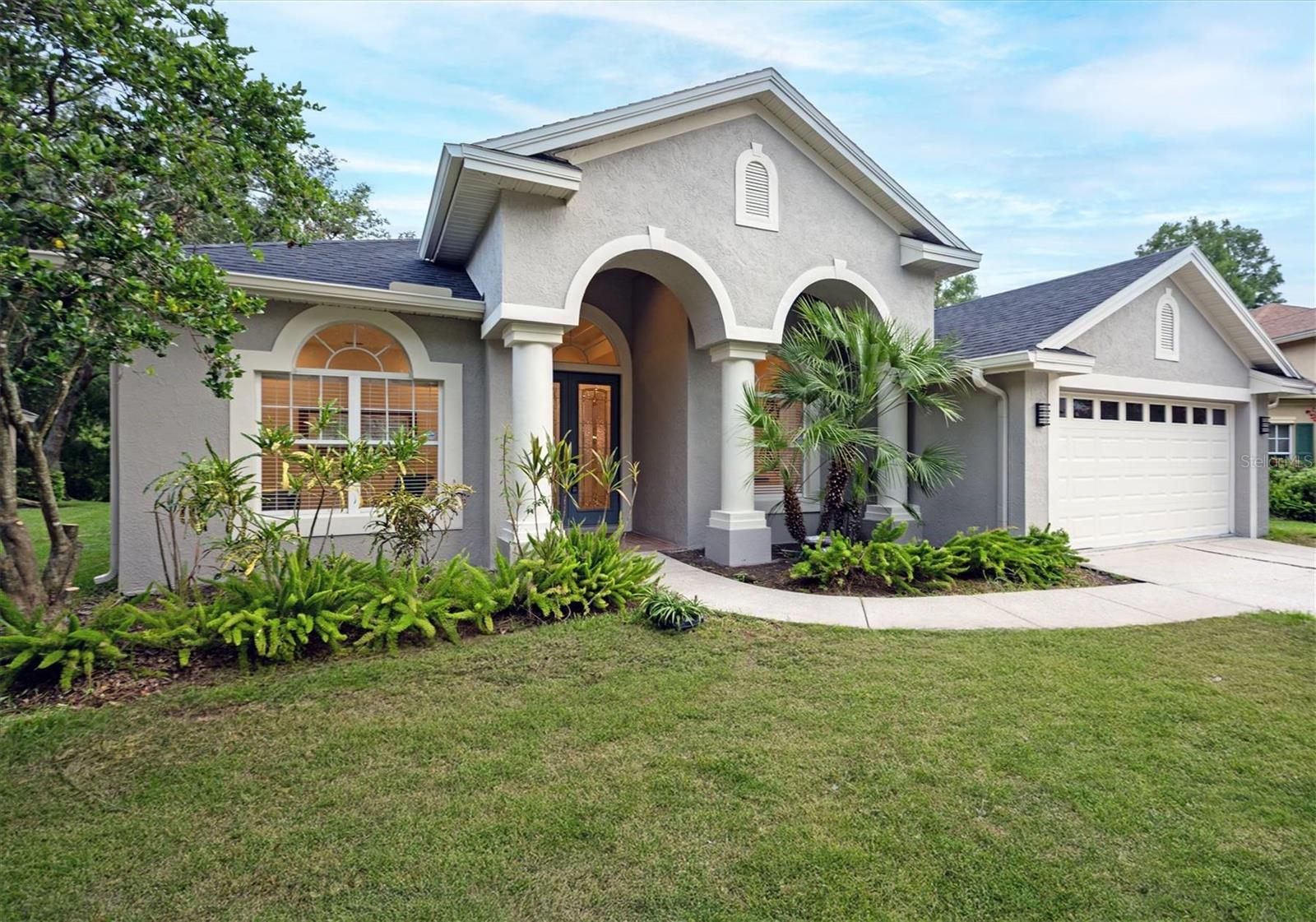 Listing photo id 22 for 10346 Abbotsford Drive
