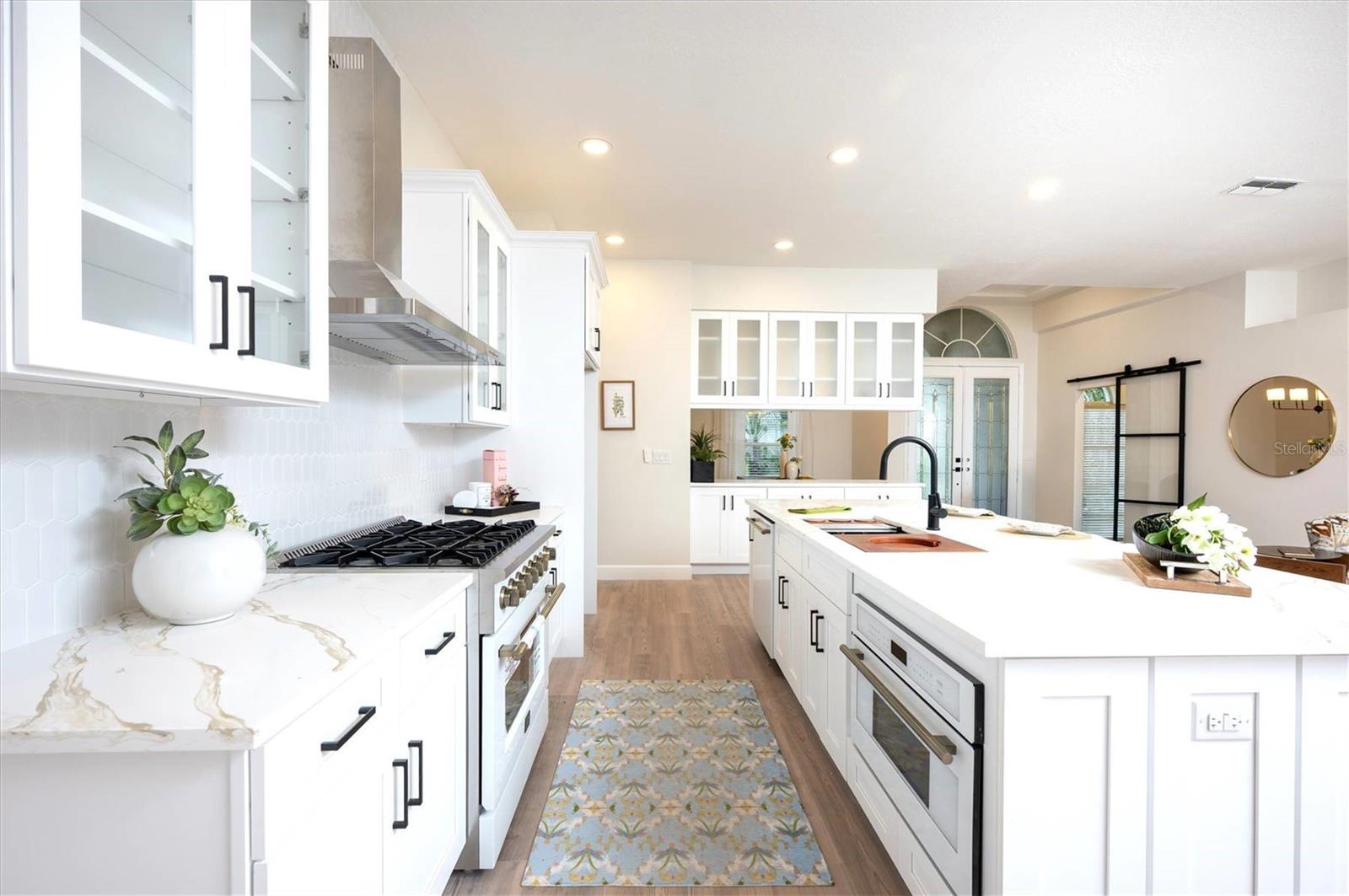 Listing photo id 1 for 10346 Abbotsford Drive