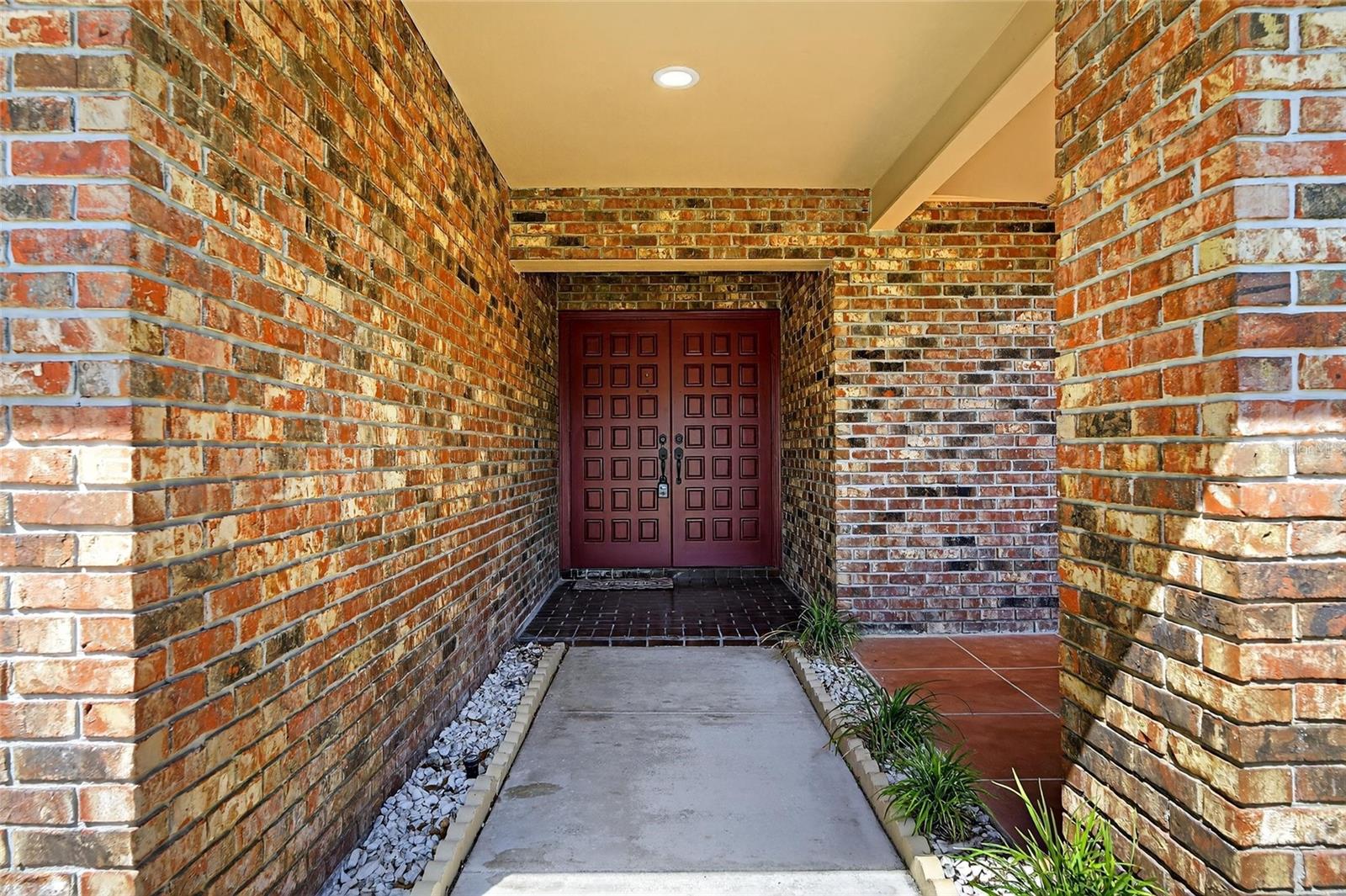 Image 10 of 87 For 1903 Country Club Court