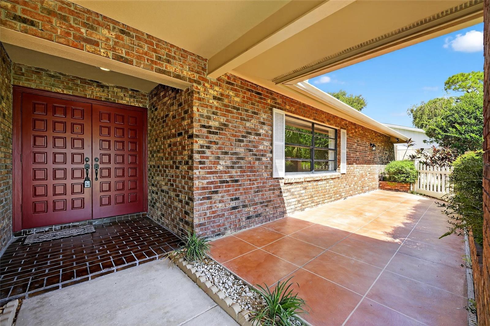 Image 11 of 87 For 1903 Country Club Court