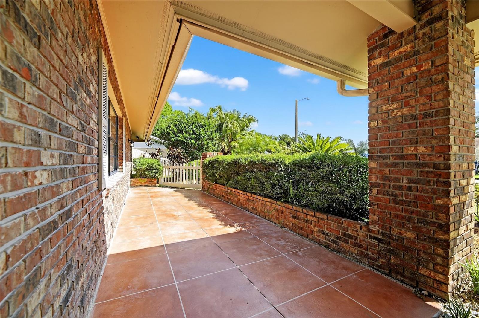 Image 14 of 87 For 1903 Country Club Court