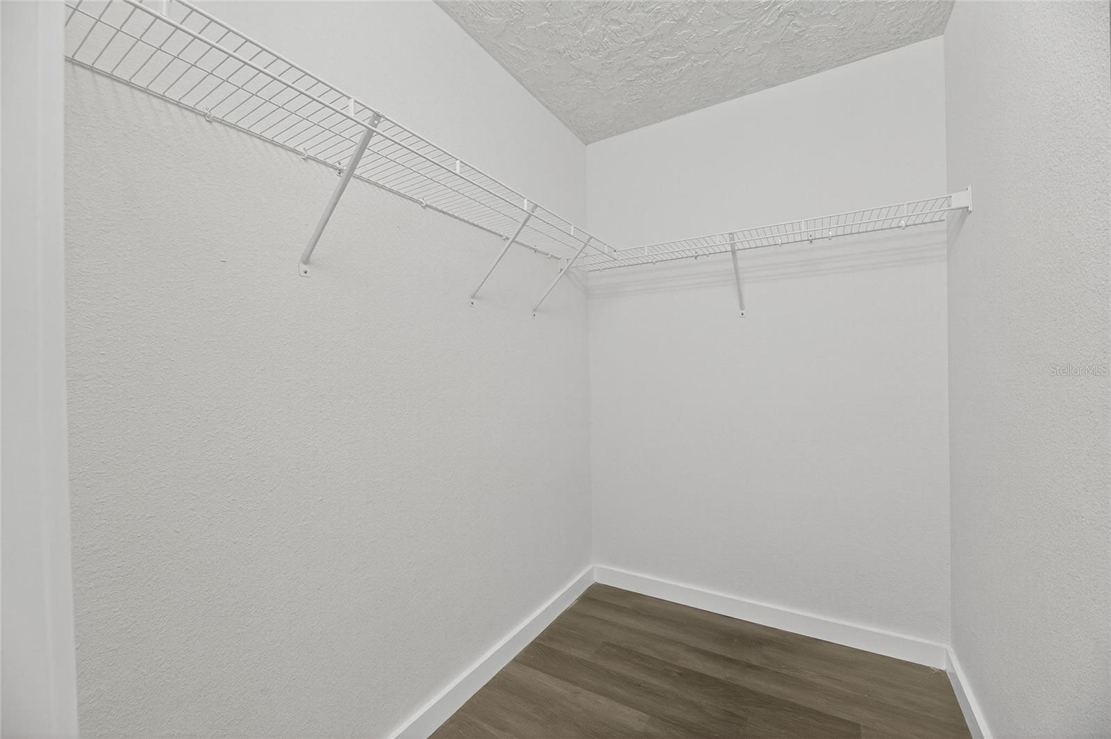 Image 30 of 87 For 1903 Country Club Court