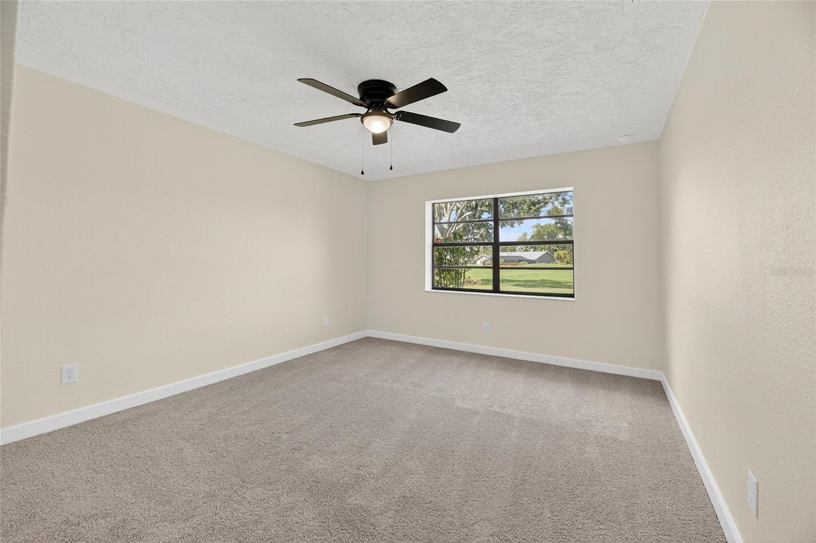 Image 40 of 87 For 1903 Country Club Court