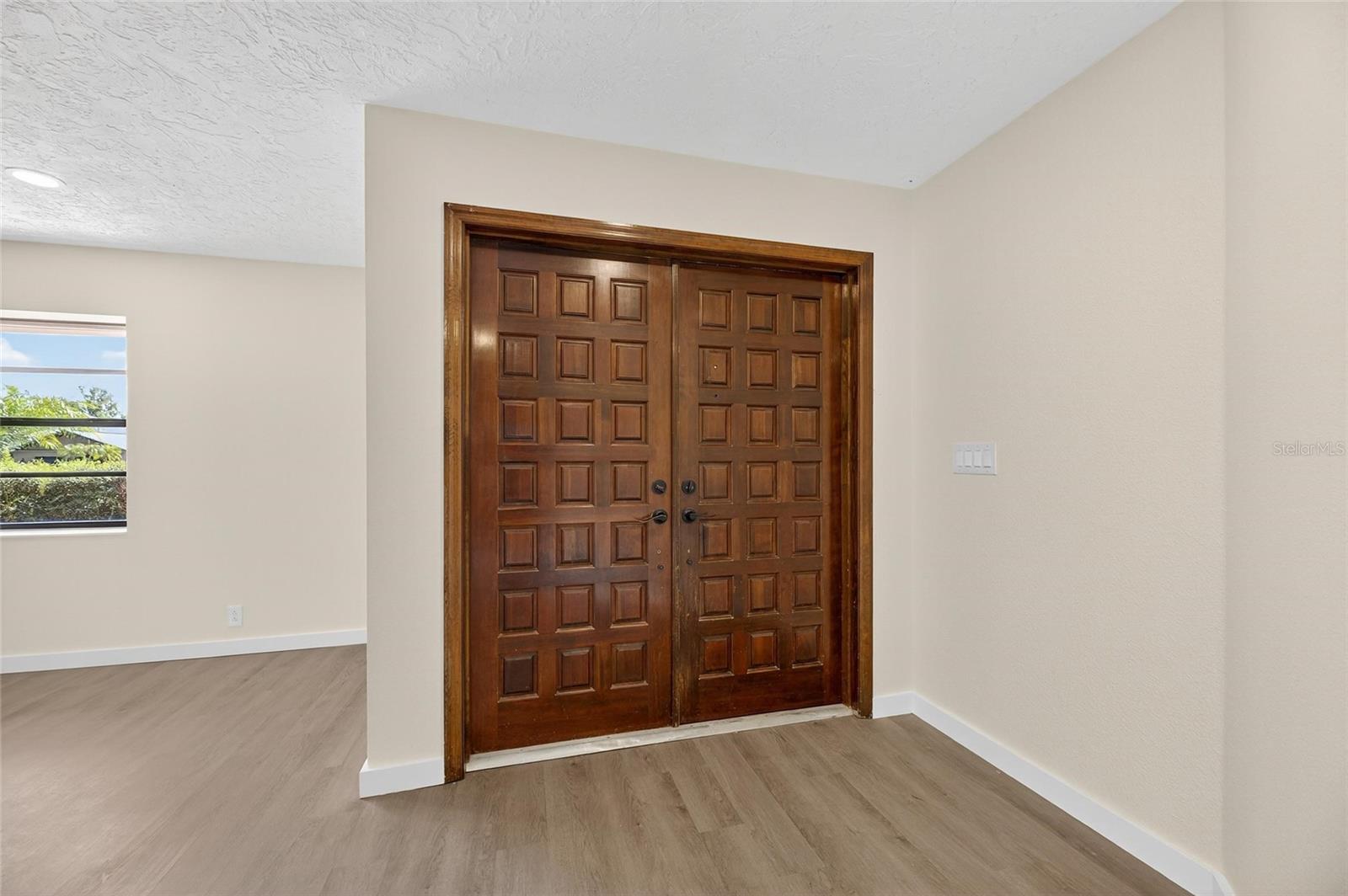 Image 62 of 87 For 1903 Country Club Court