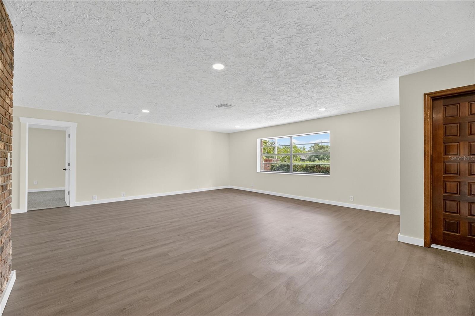 Image 64 of 87 For 1903 Country Club Court