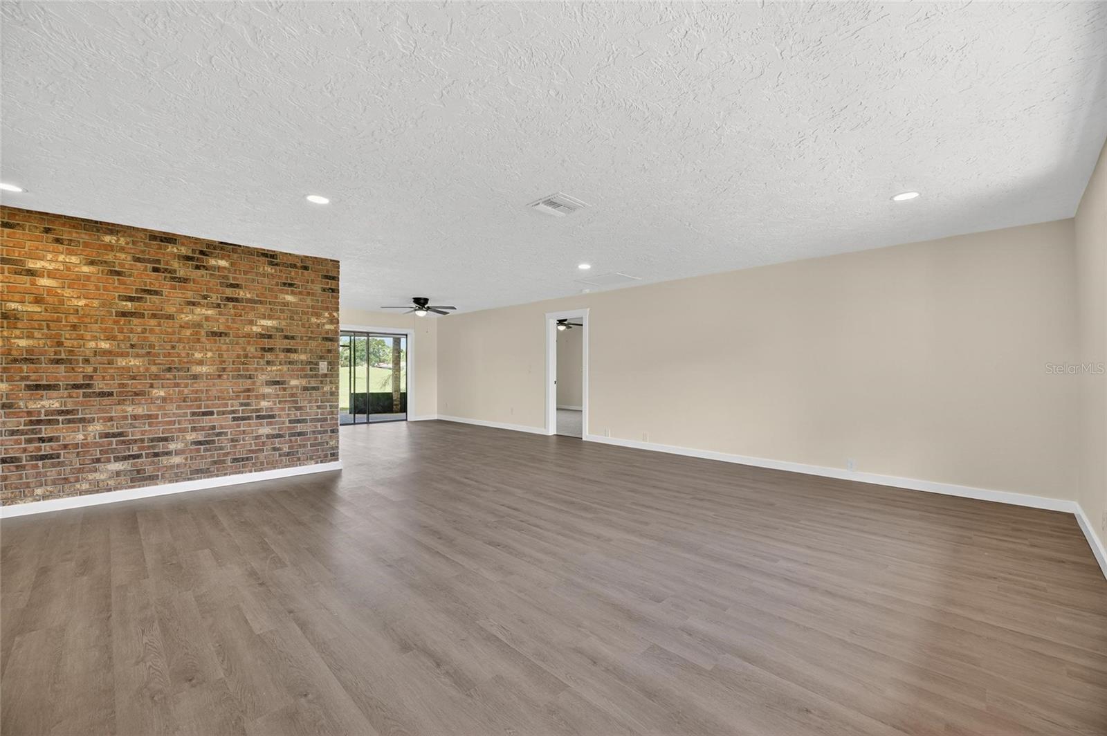 Image 66 of 87 For 1903 Country Club Court