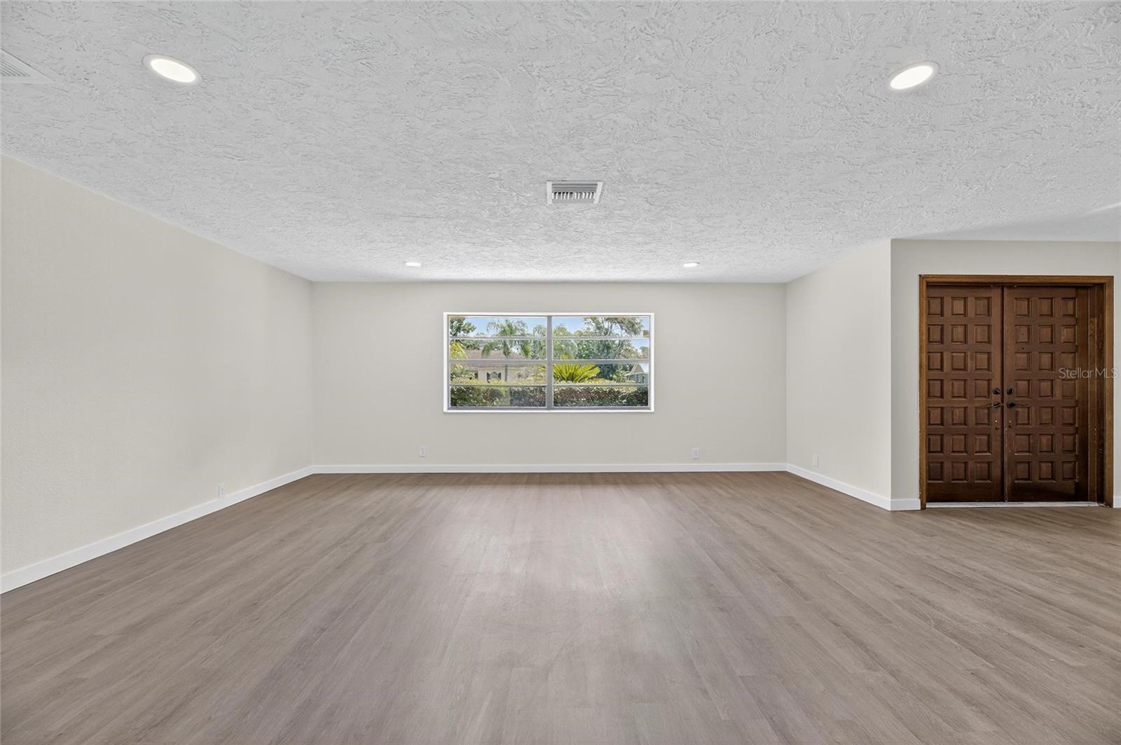 Image 67 of 87 For 1903 Country Club Court