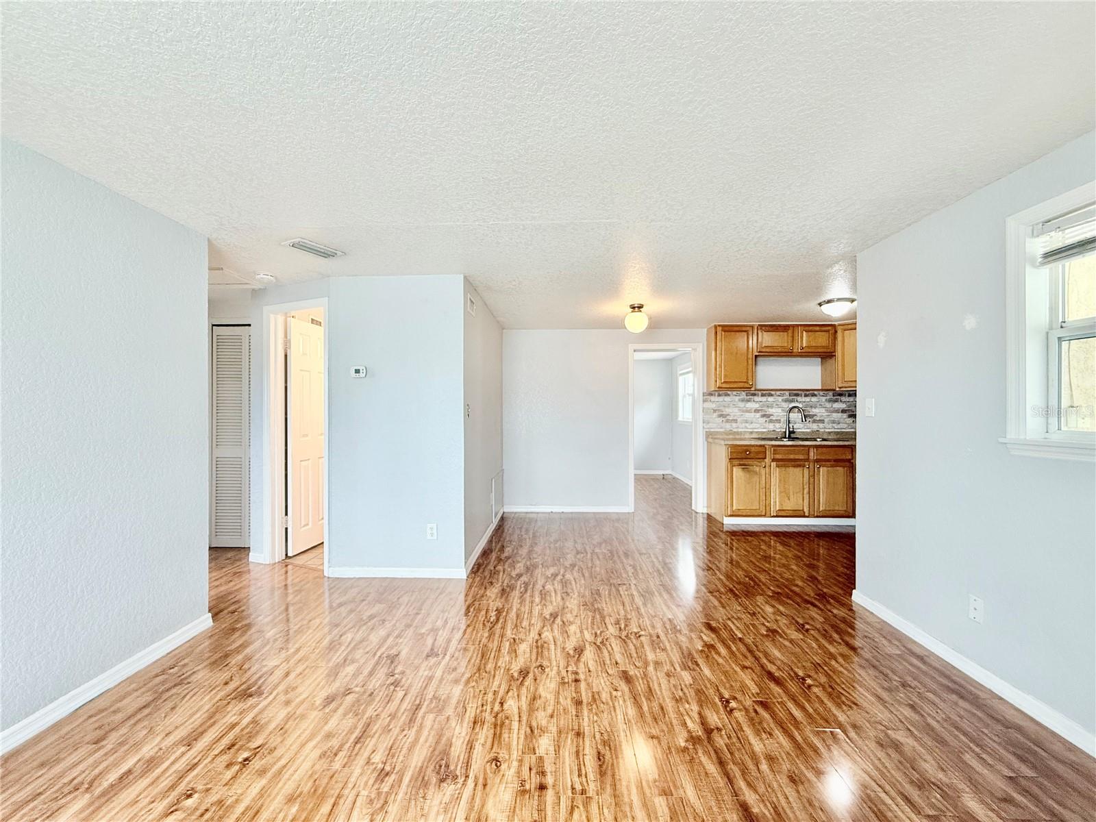 Image 11 of 30 For 10510 118th Avenue