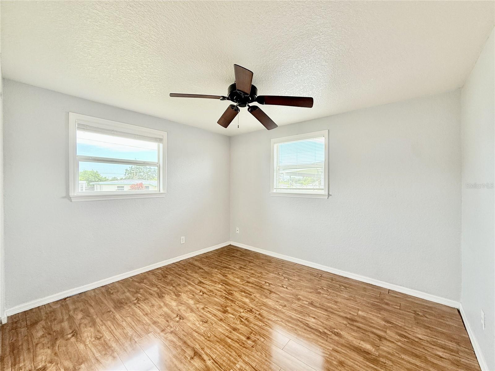 Image 19 of 30 For 10510 118th Avenue