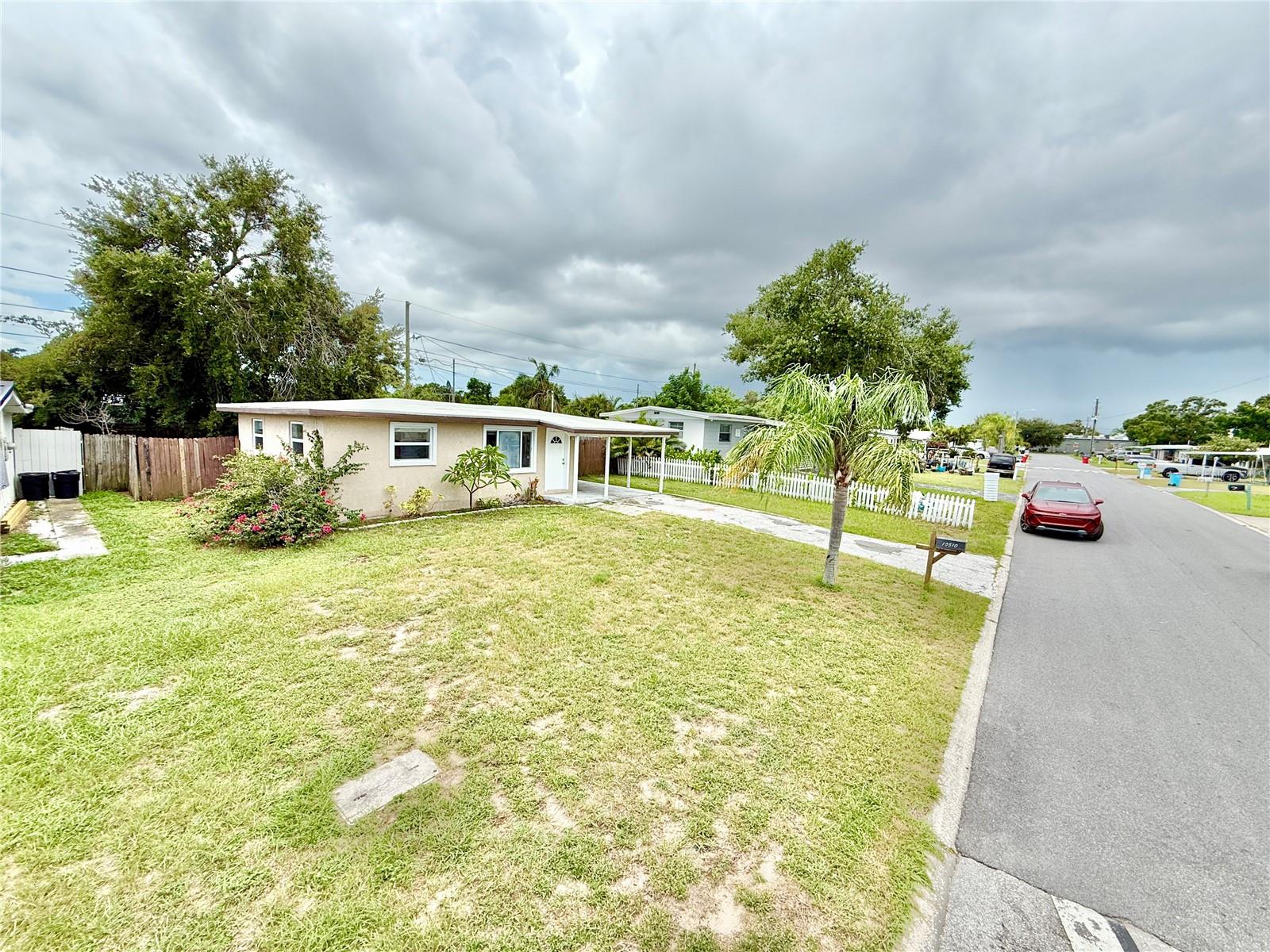 Image 8 of 30 For 10510 118th Avenue