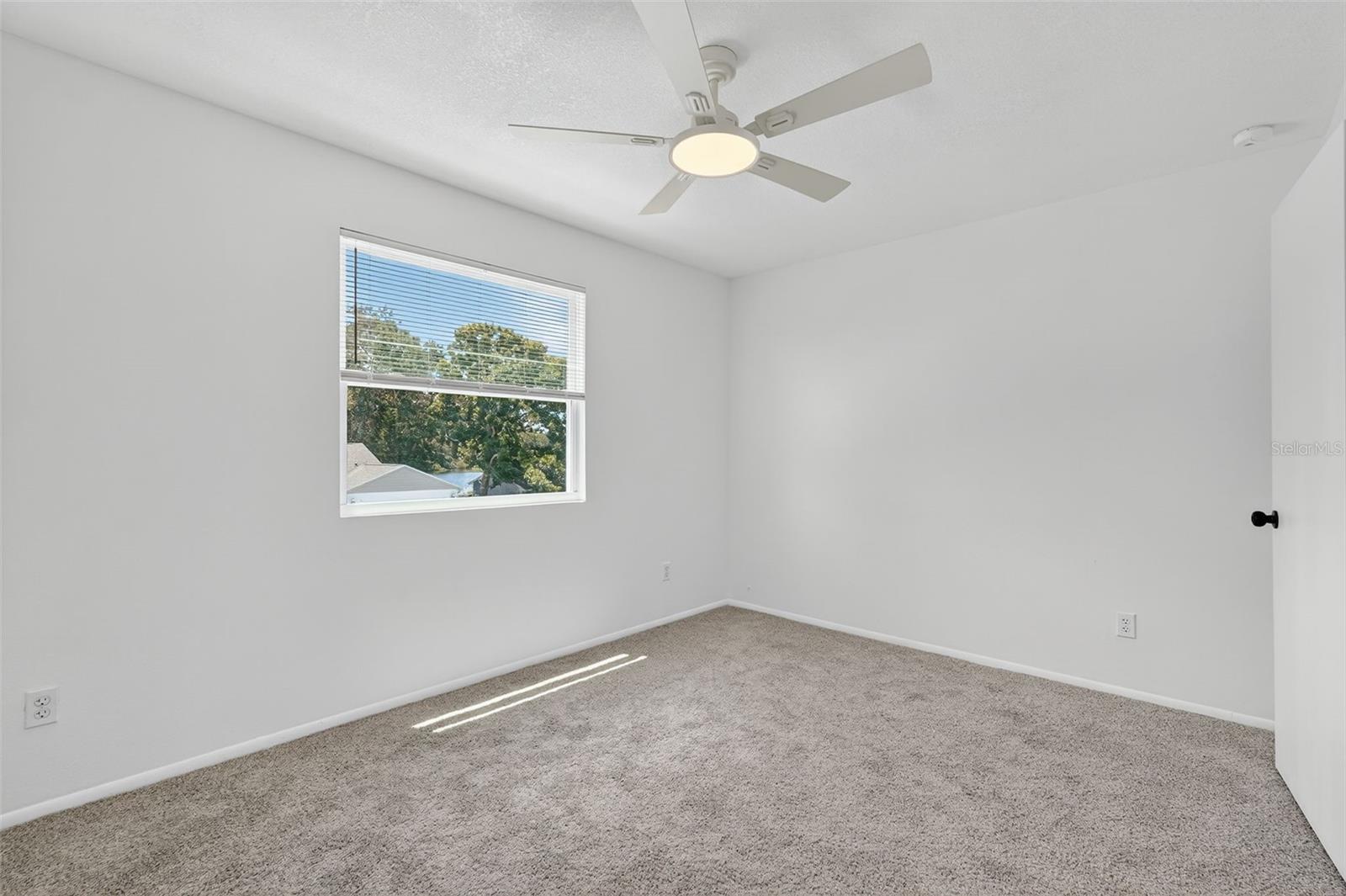Image 32 of 64 For 540 Sheridan Drive