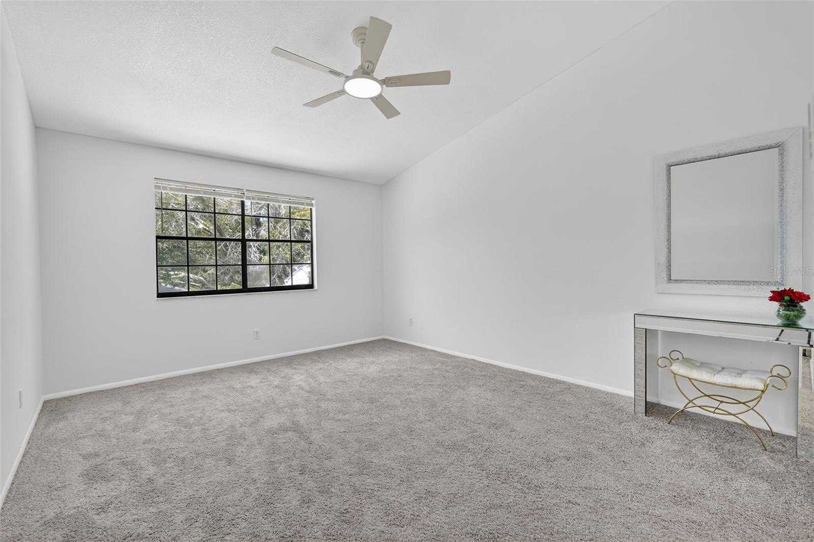 Image 38 of 64 For 540 Sheridan Drive