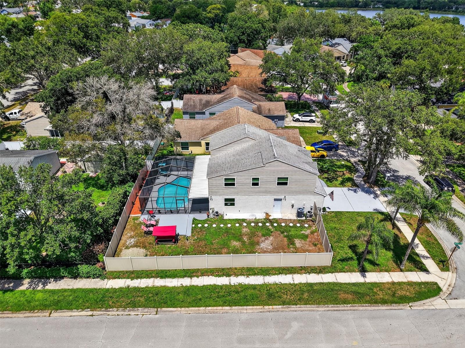 Listing photo id 64 for 540 Sheridan Drive