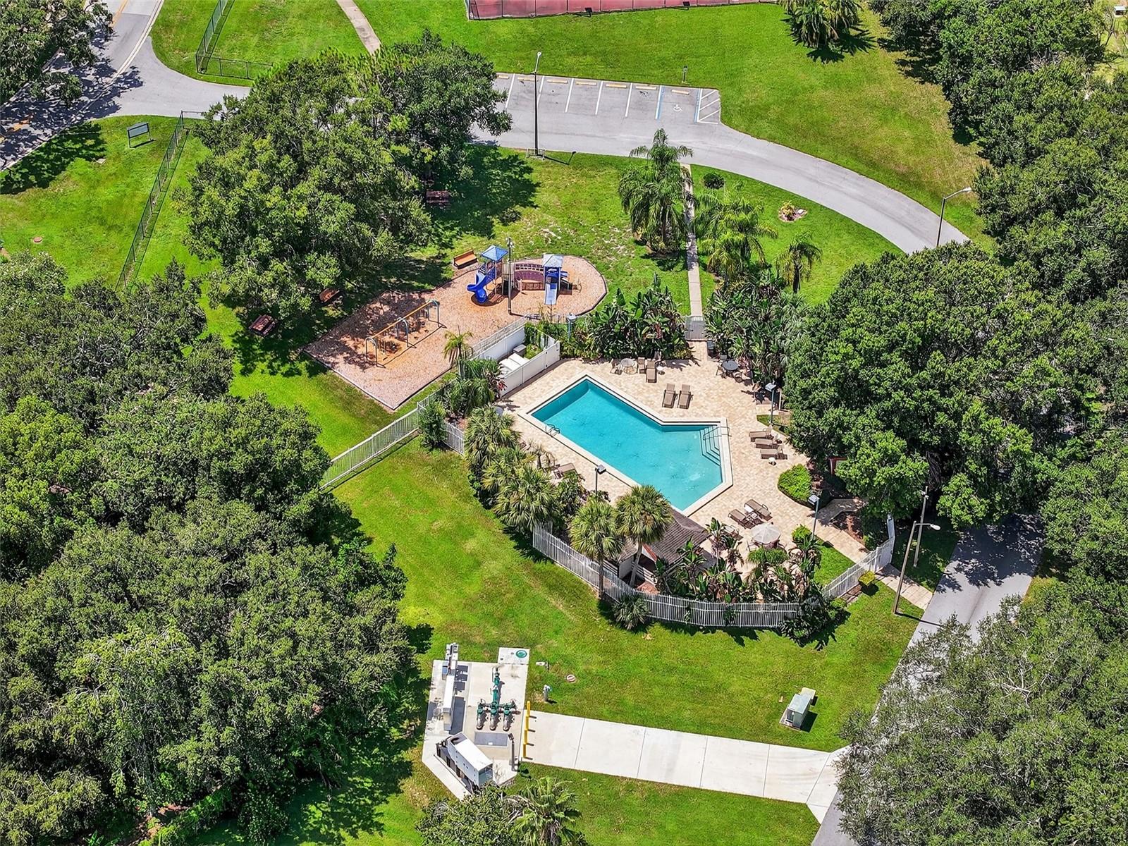 Listing photo id 72 for 540 Sheridan Drive