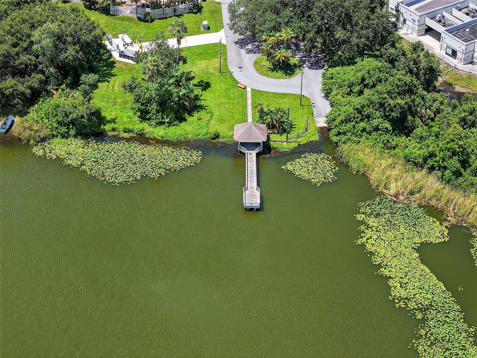 Listing photo id 74 for 540 Sheridan Drive