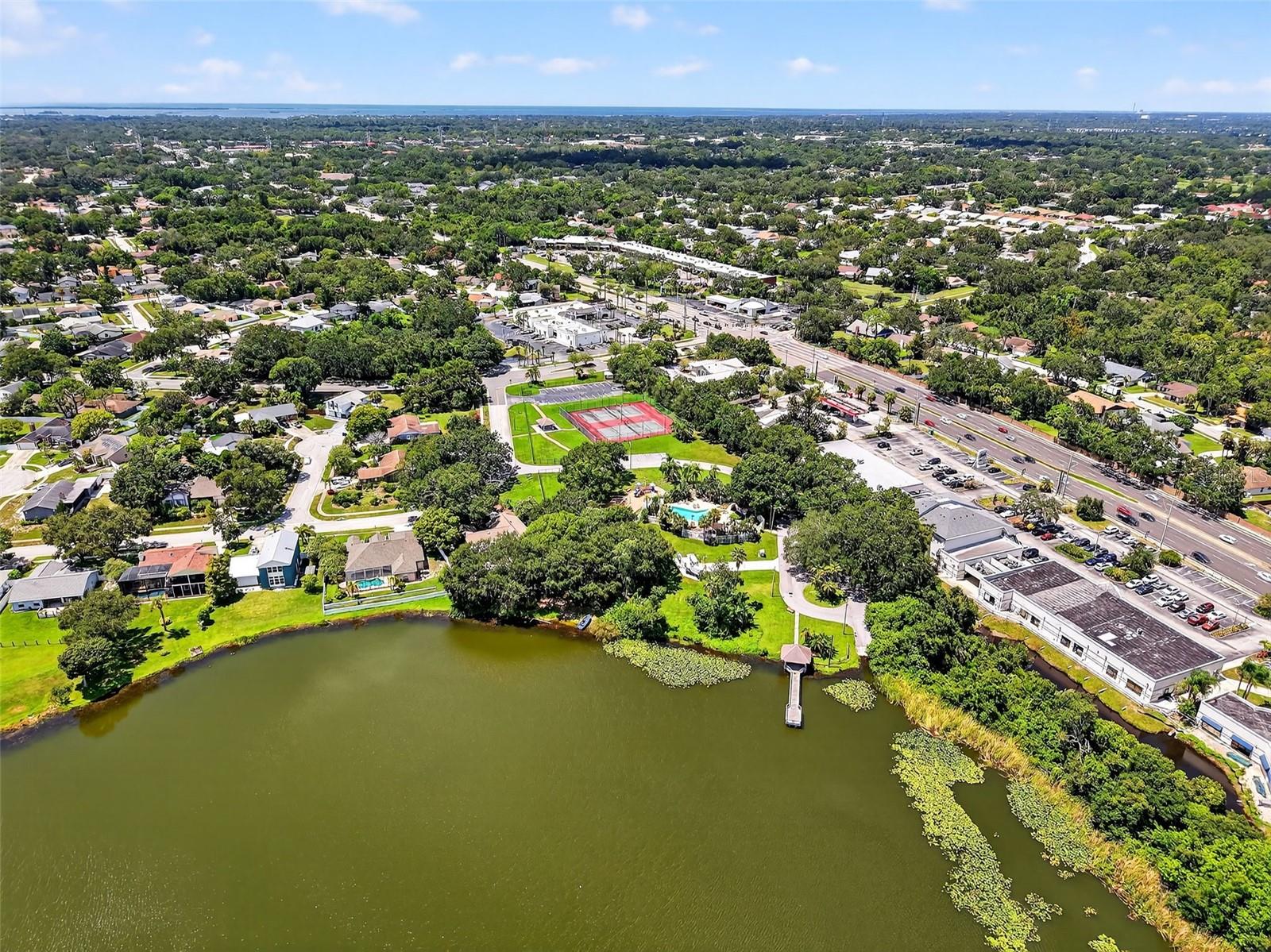 Listing photo id 75 for 540 Sheridan Drive