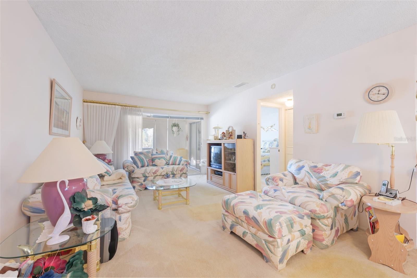 Image 13 of 38 For 1250 S Pinellas Ave  910