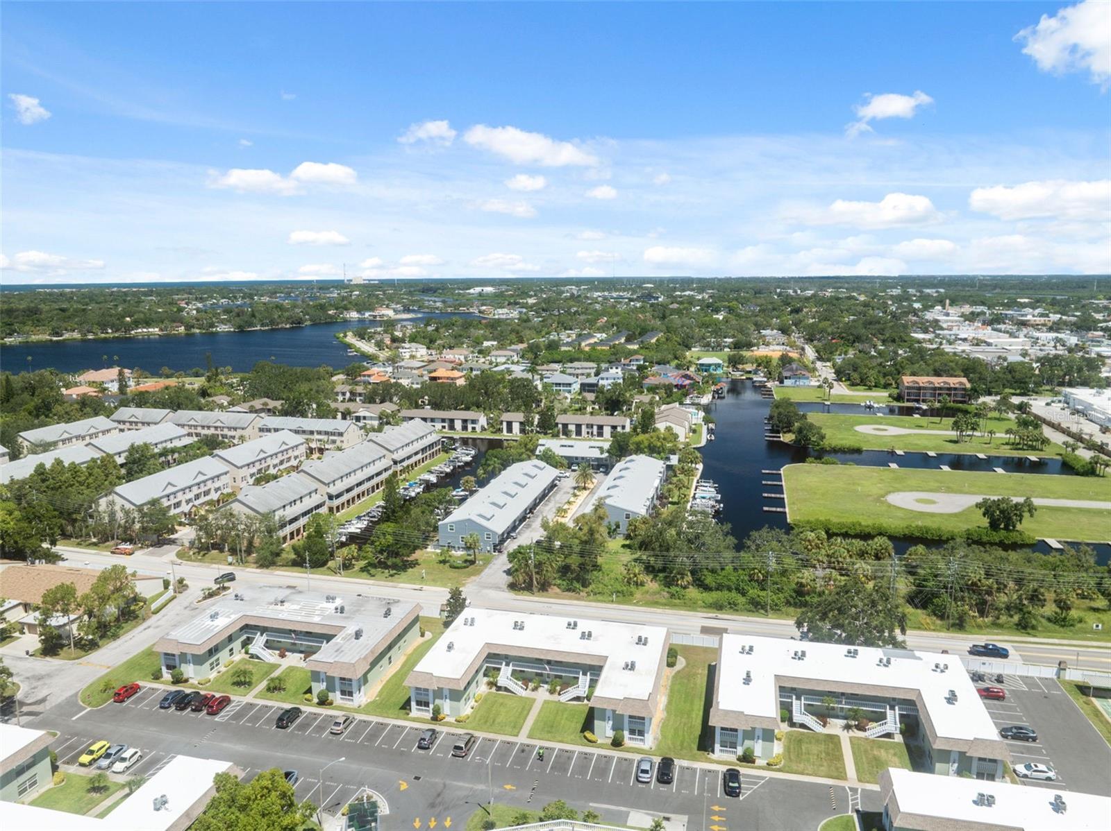 Image 21 of 38 For 1250 S Pinellas Ave  910