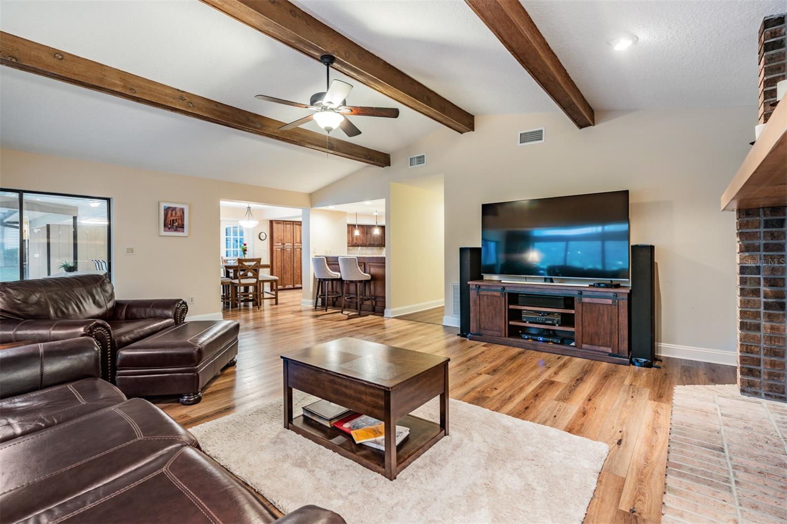 Image 20 of 70 For 3472 Shoreline Circle