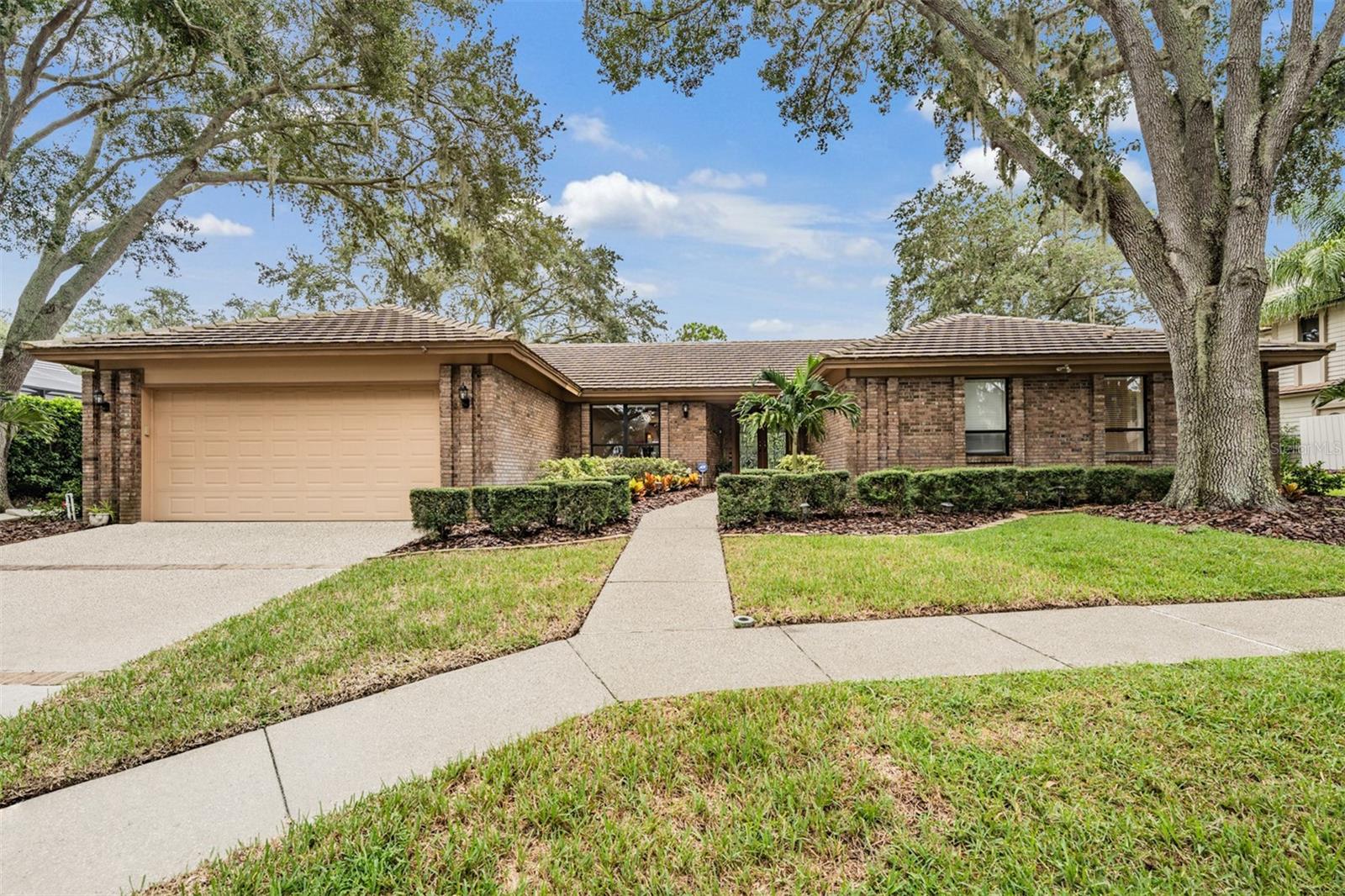 Image 47 of 70 For 3472 Shoreline Circle
