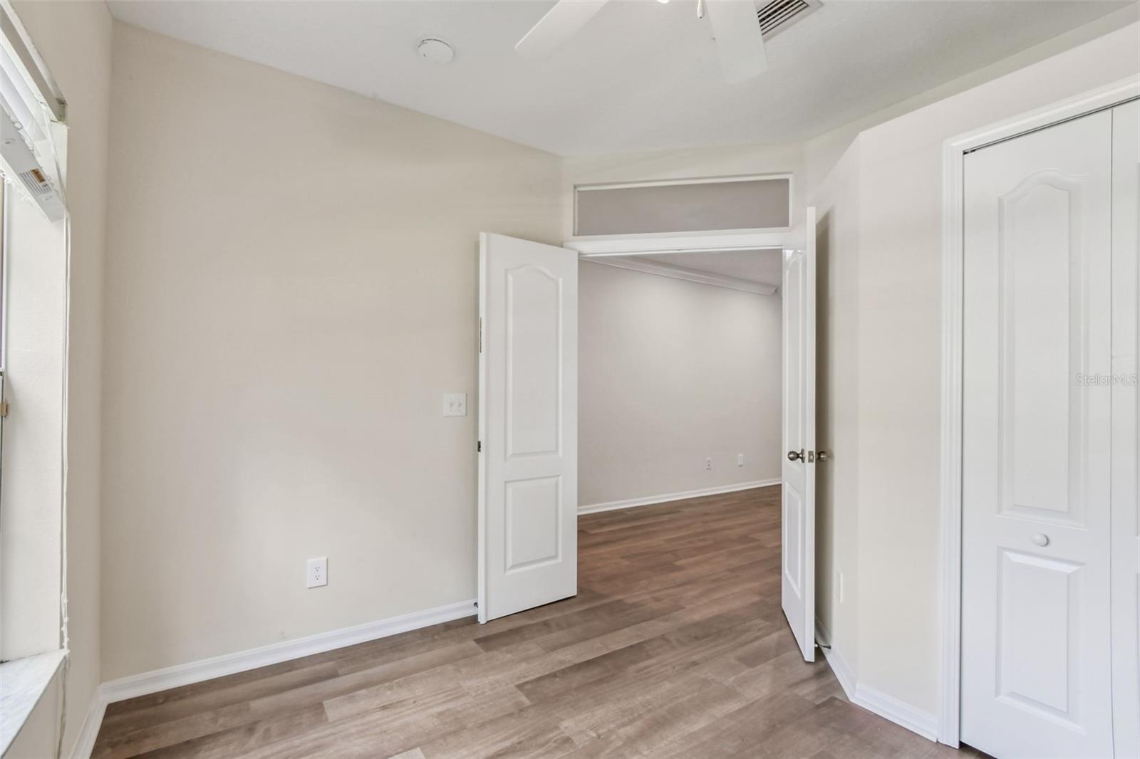 Image 10 of 67 For 15813 Fishhawk Falls Dr