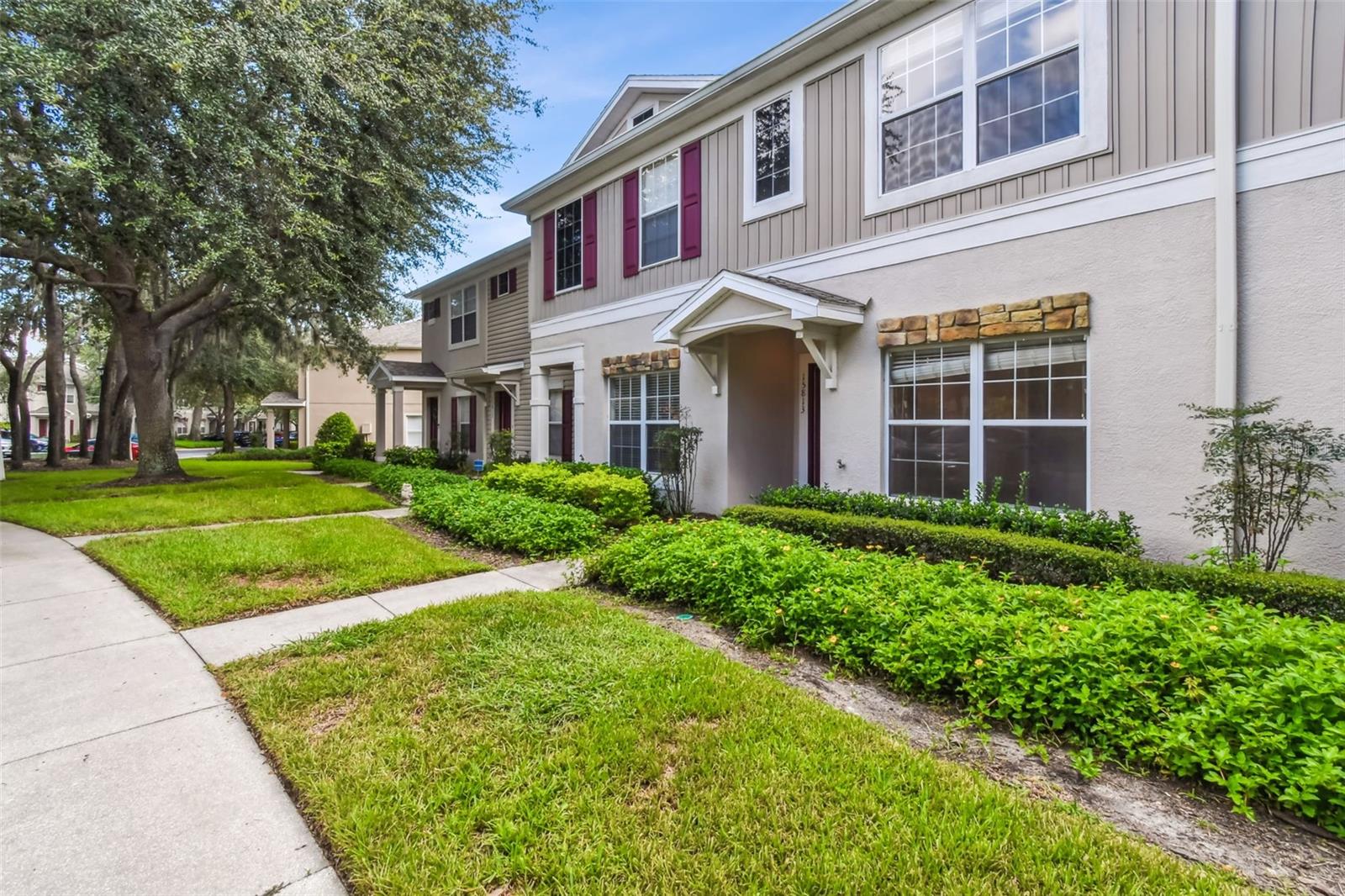 Image 2 of 67 For 15813 Fishhawk Falls Dr