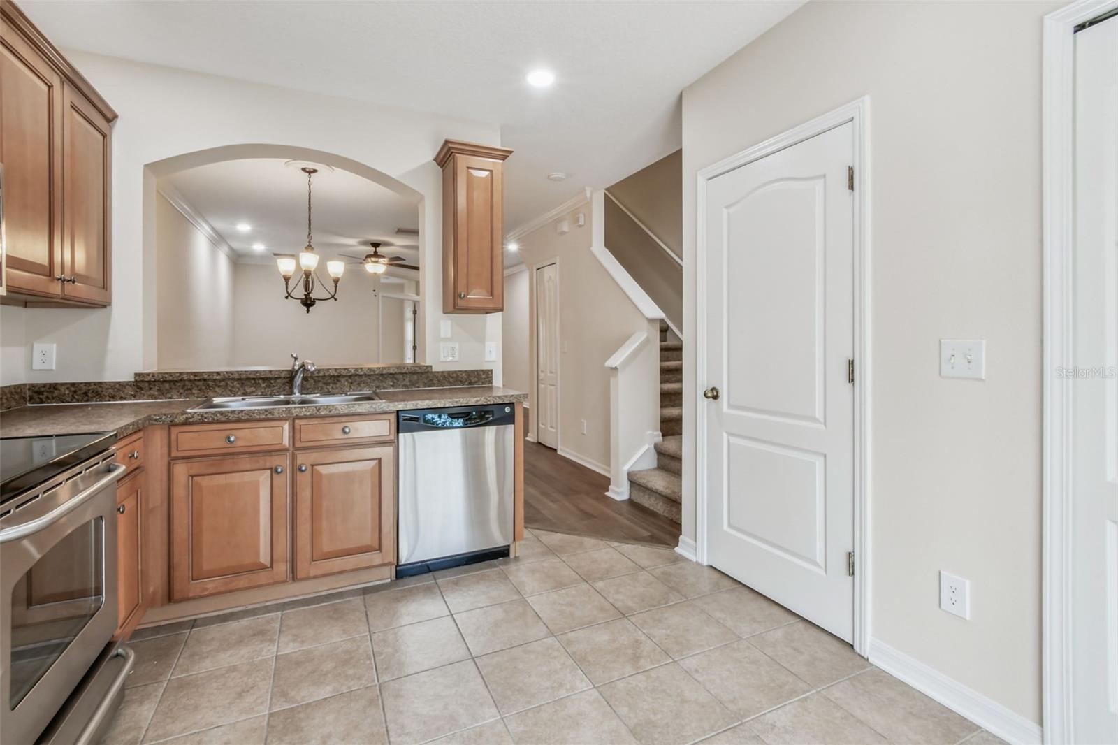 Image 20 of 67 For 15813 Fishhawk Falls Dr