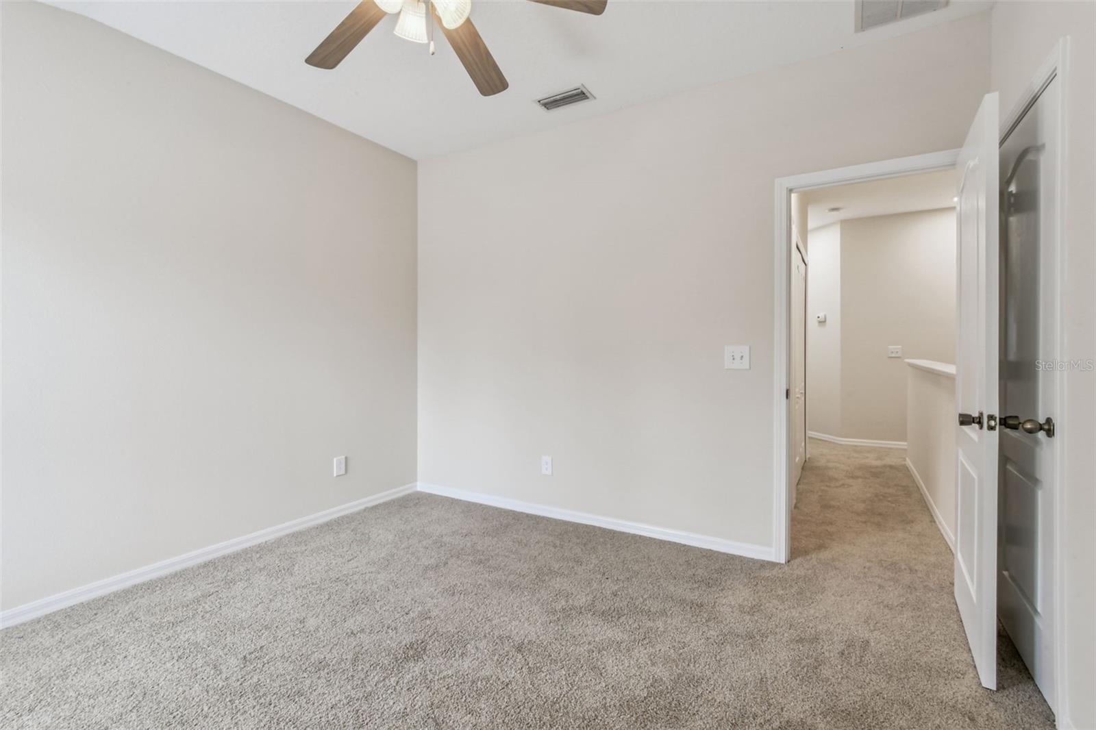 Image 30 of 67 For 15813 Fishhawk Falls Dr
