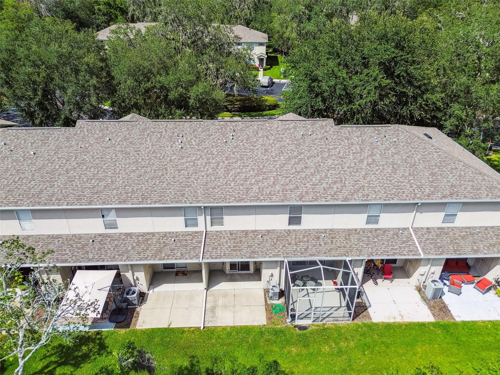 Image 43 of 67 For 15813 Fishhawk Falls Dr