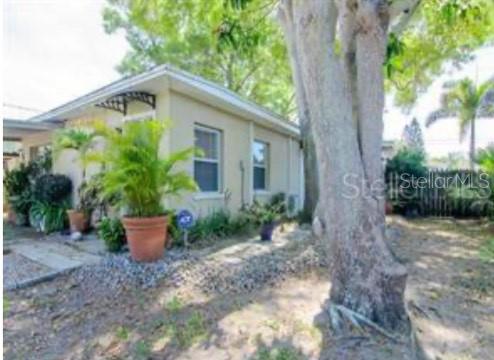 Image 2 of 9 For 5617 Gulfport Boulevard S