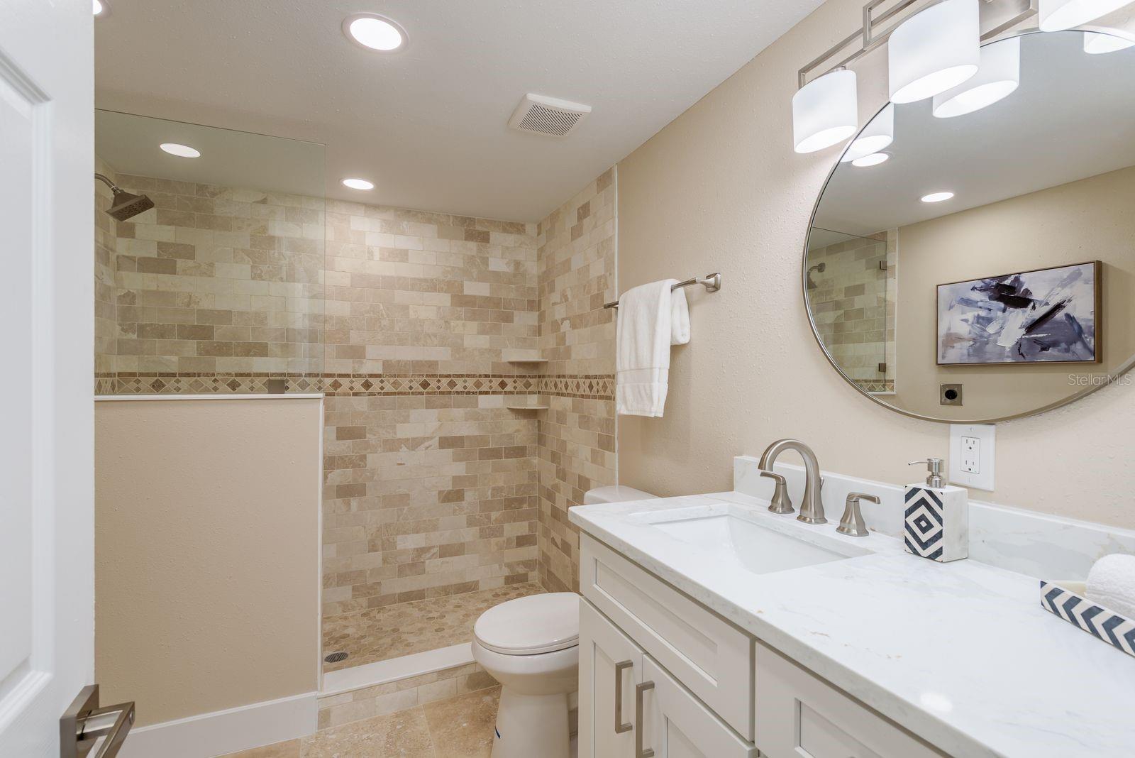 Image 19 of 36 For 2480 Del Rio Way